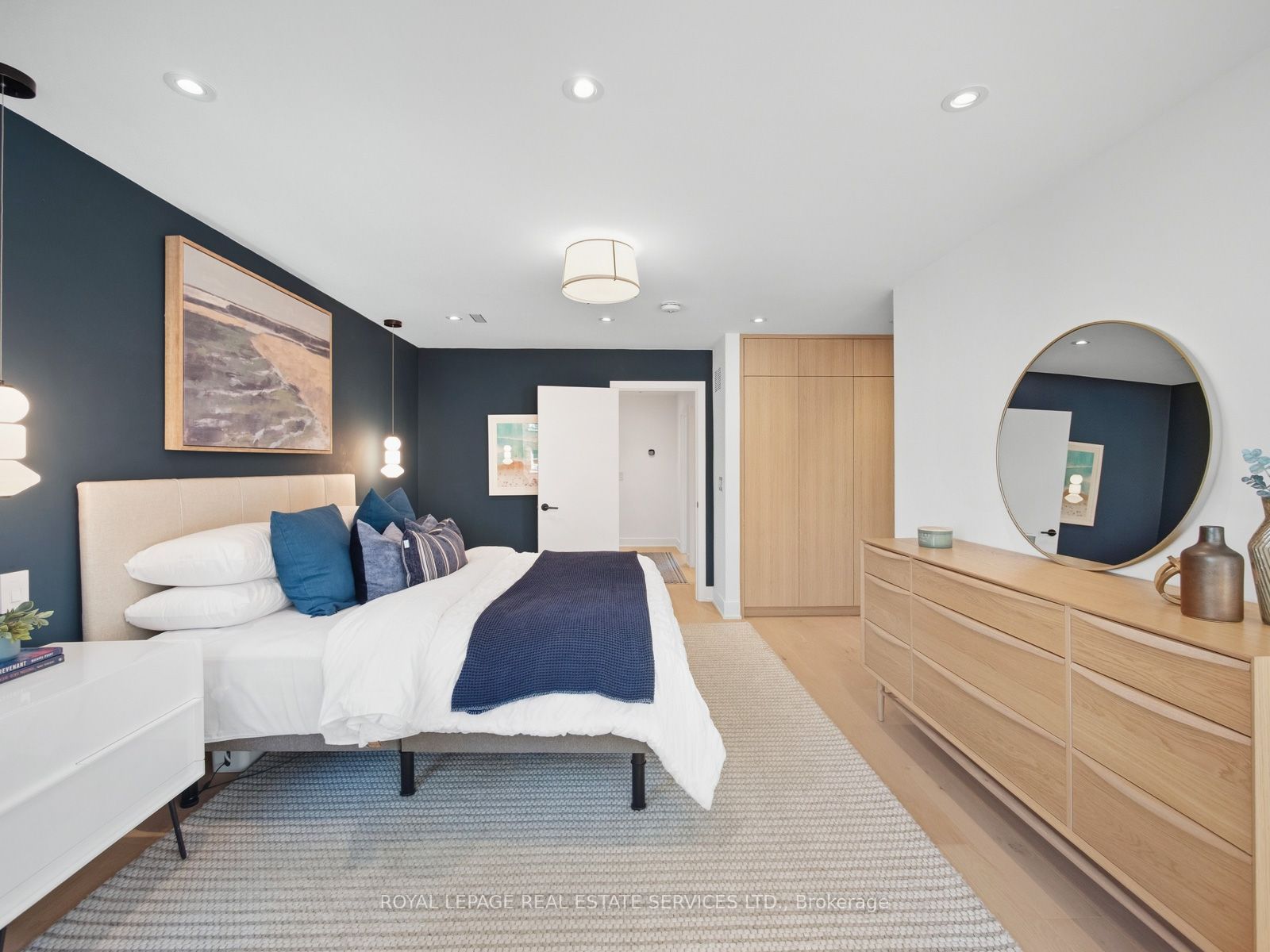374 Spadina Road Property Photo 24