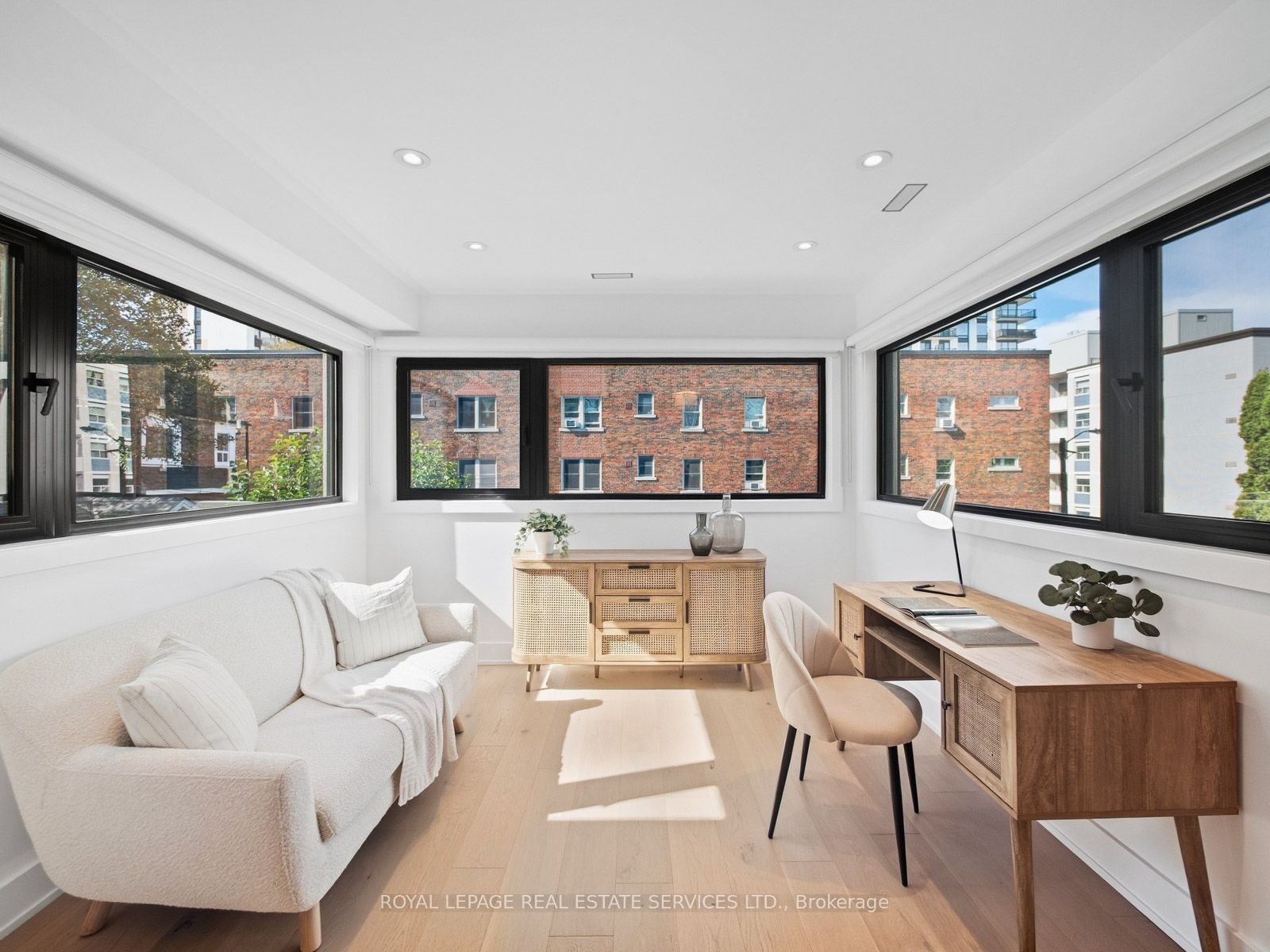 374 Spadina Road Property Photo 25