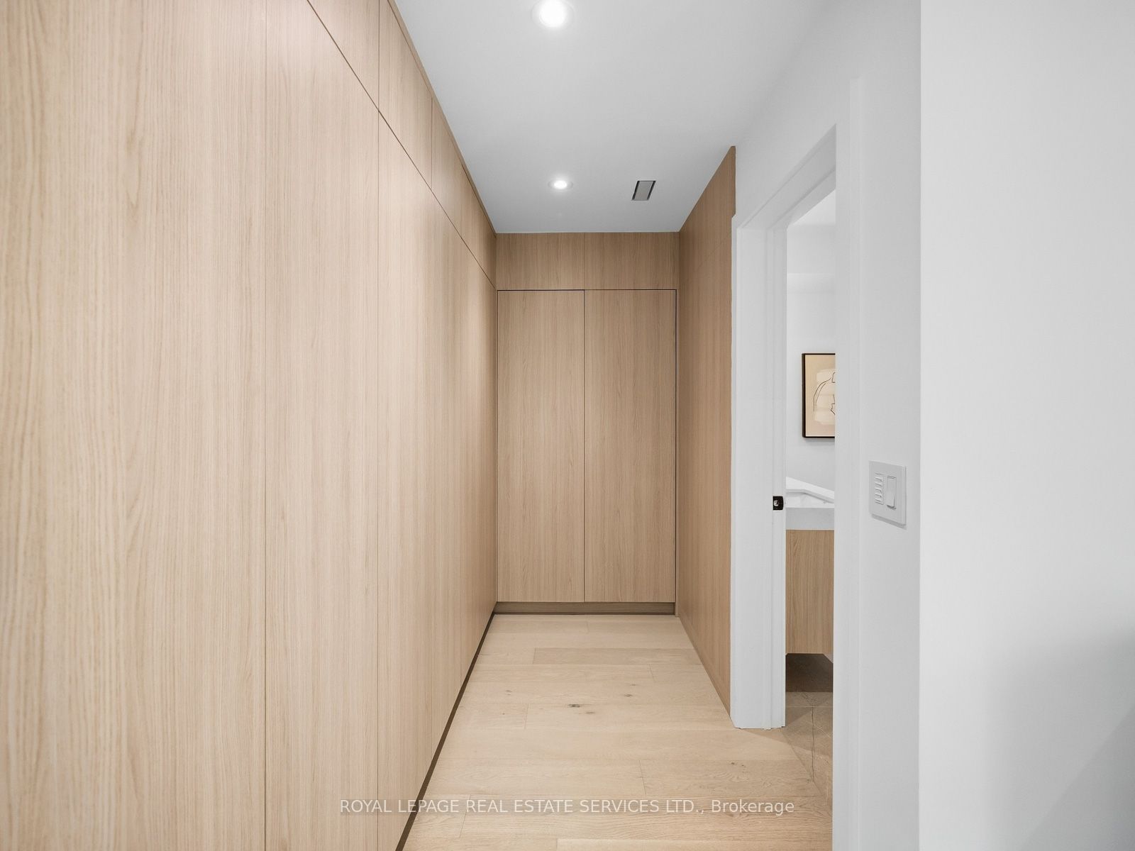 374 Spadina Road Property Photo 26