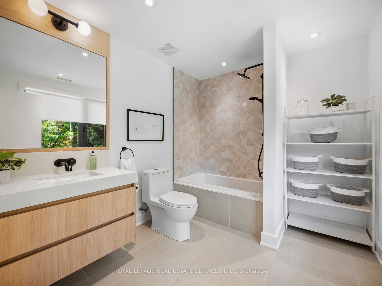 374 Spadina Road Property Photo 29