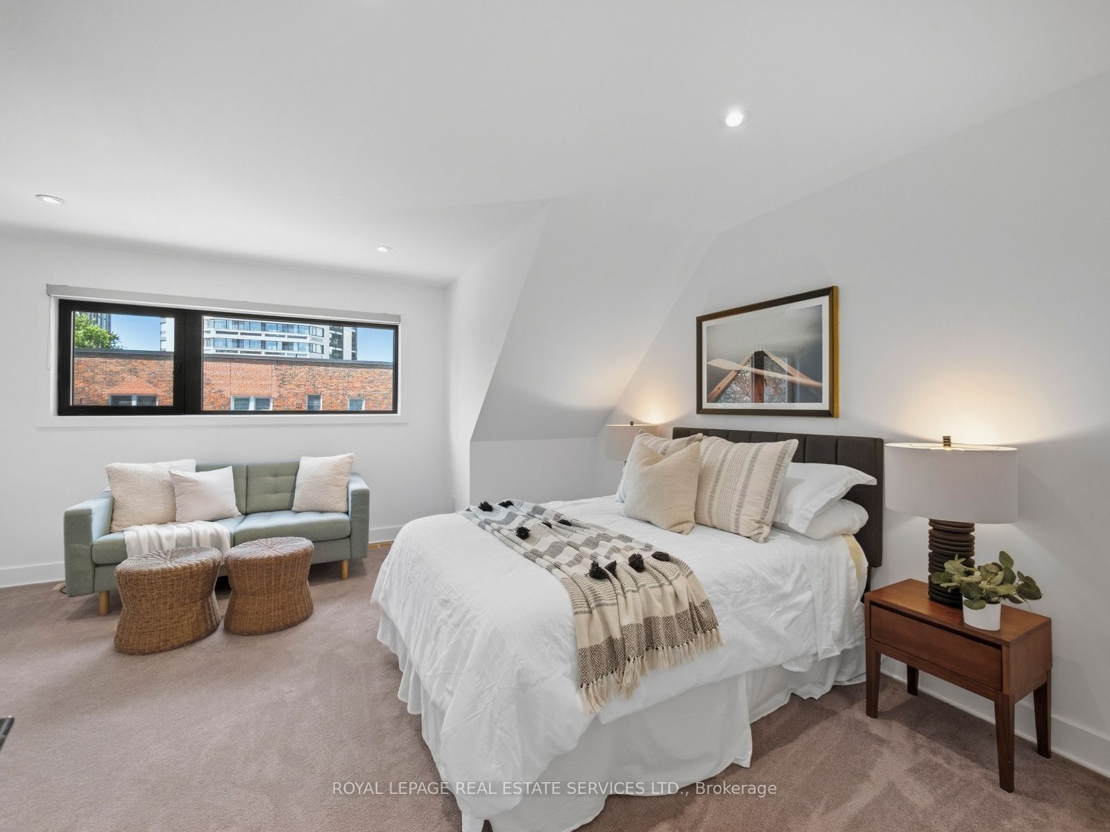 374 Spadina Road Property Photo 34