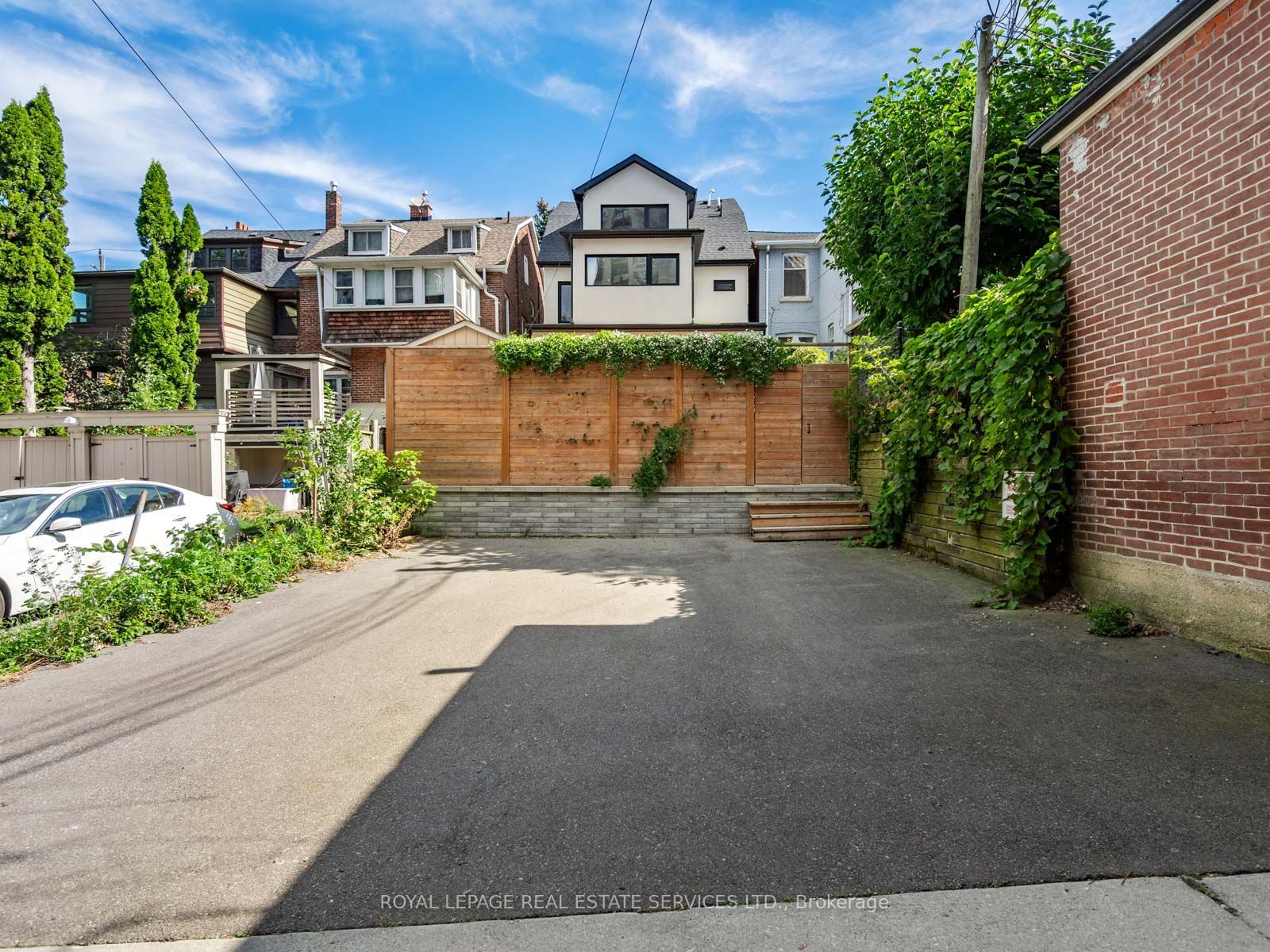 374 Spadina Road Property Photo 47