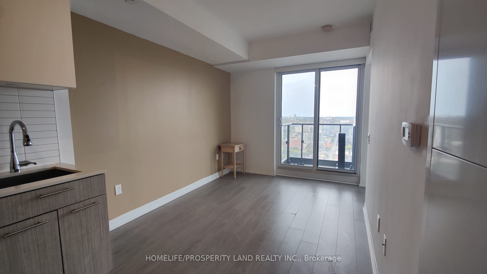 251 Jarvis Street 4002 Property Photo 3