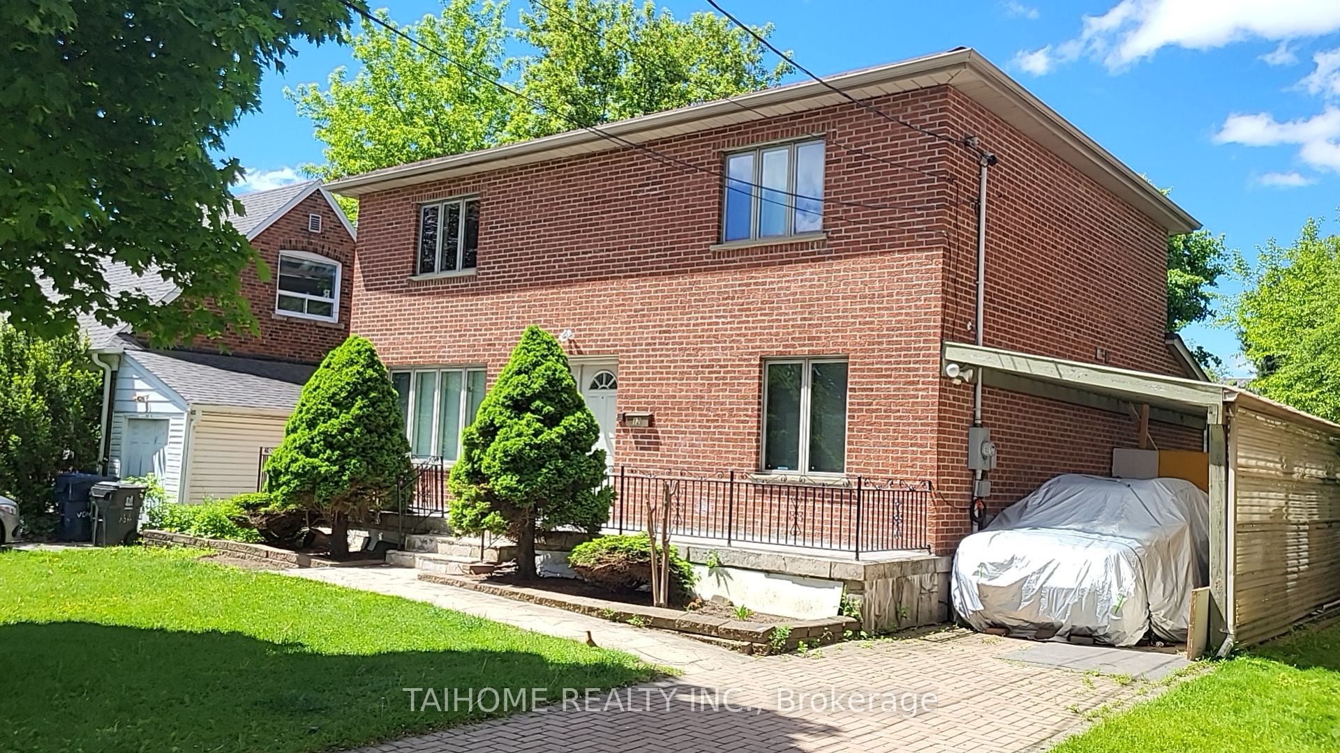12 Vonda Avenue Property Photo 4