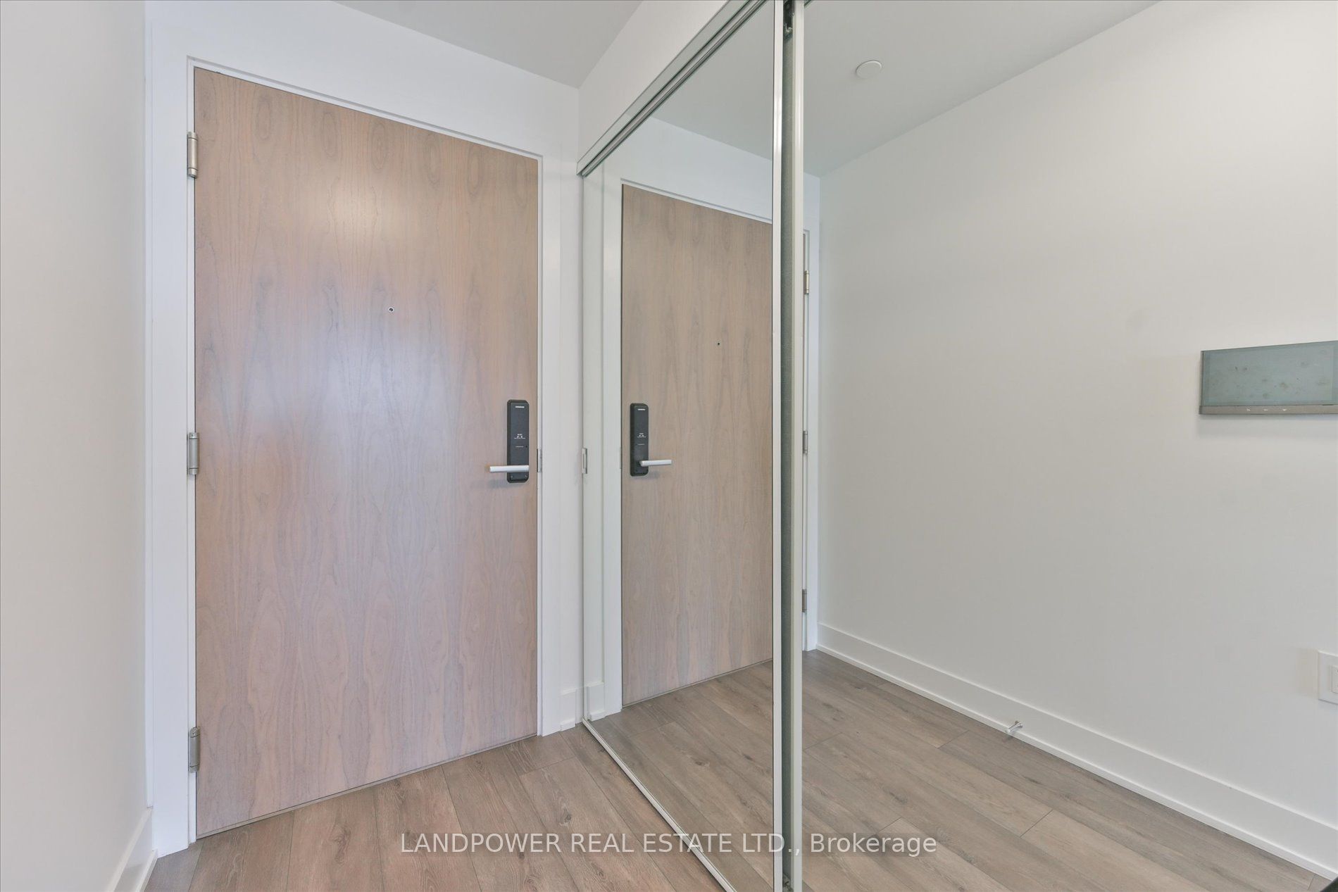 575 Bloor Street E 3111 Property Photo 6