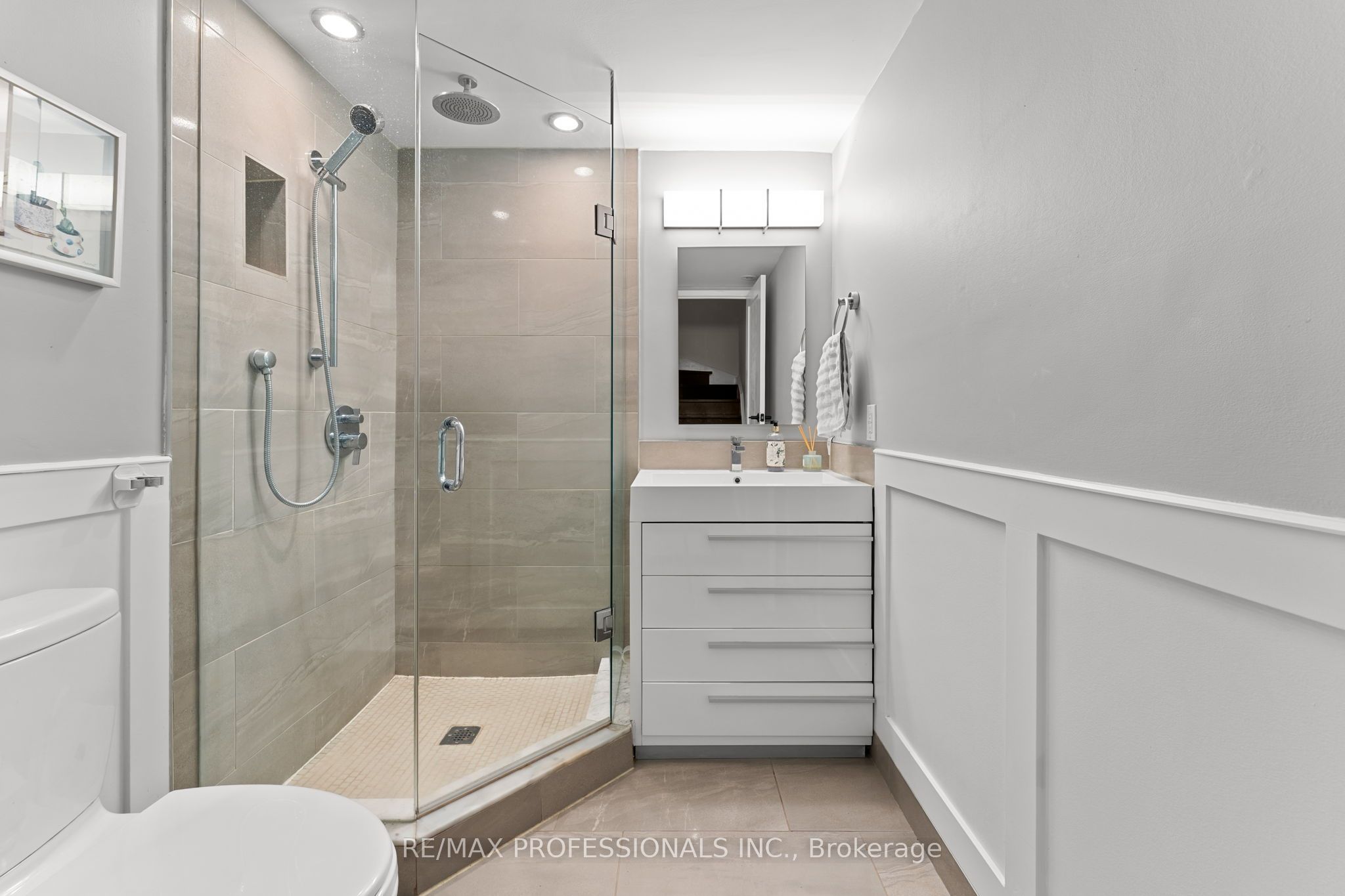 34 Western Battery Road 439 Property Photo 9