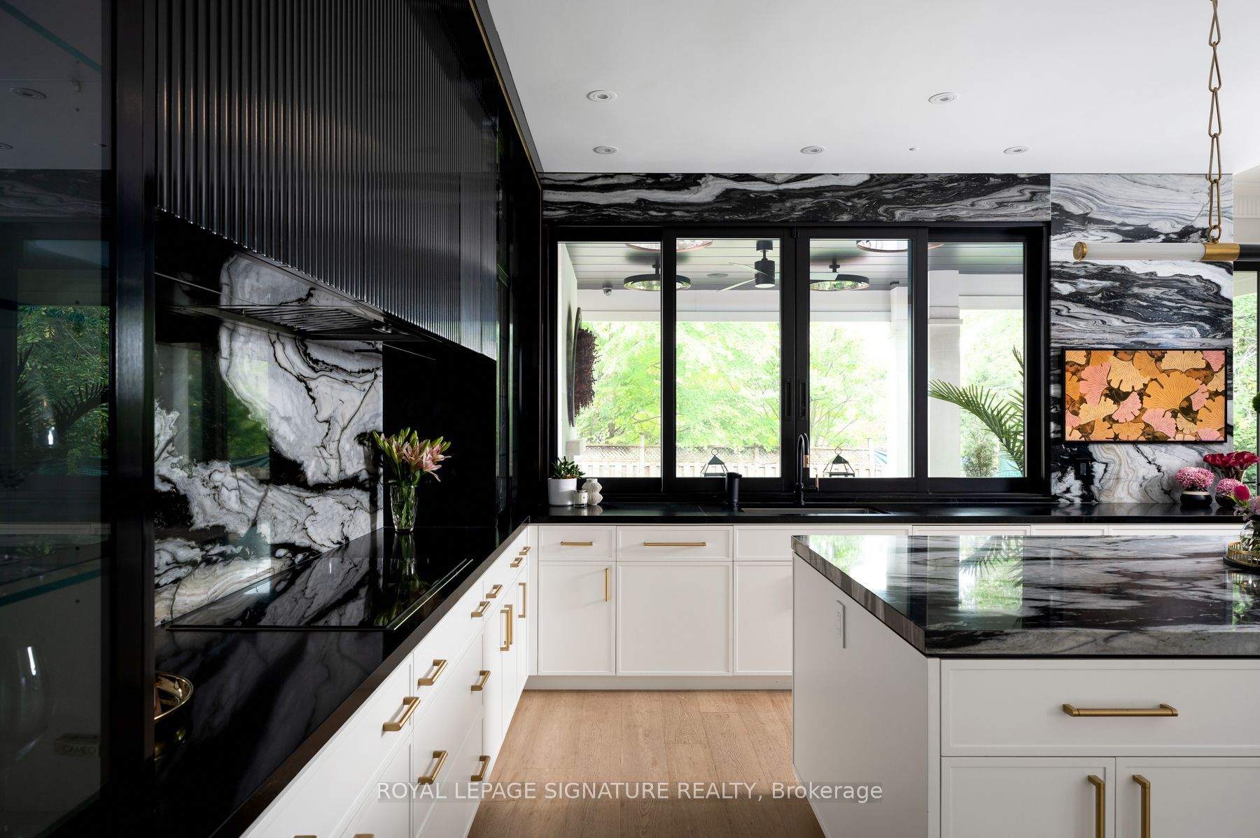 20 Rochester Avenue Property Photo 8
