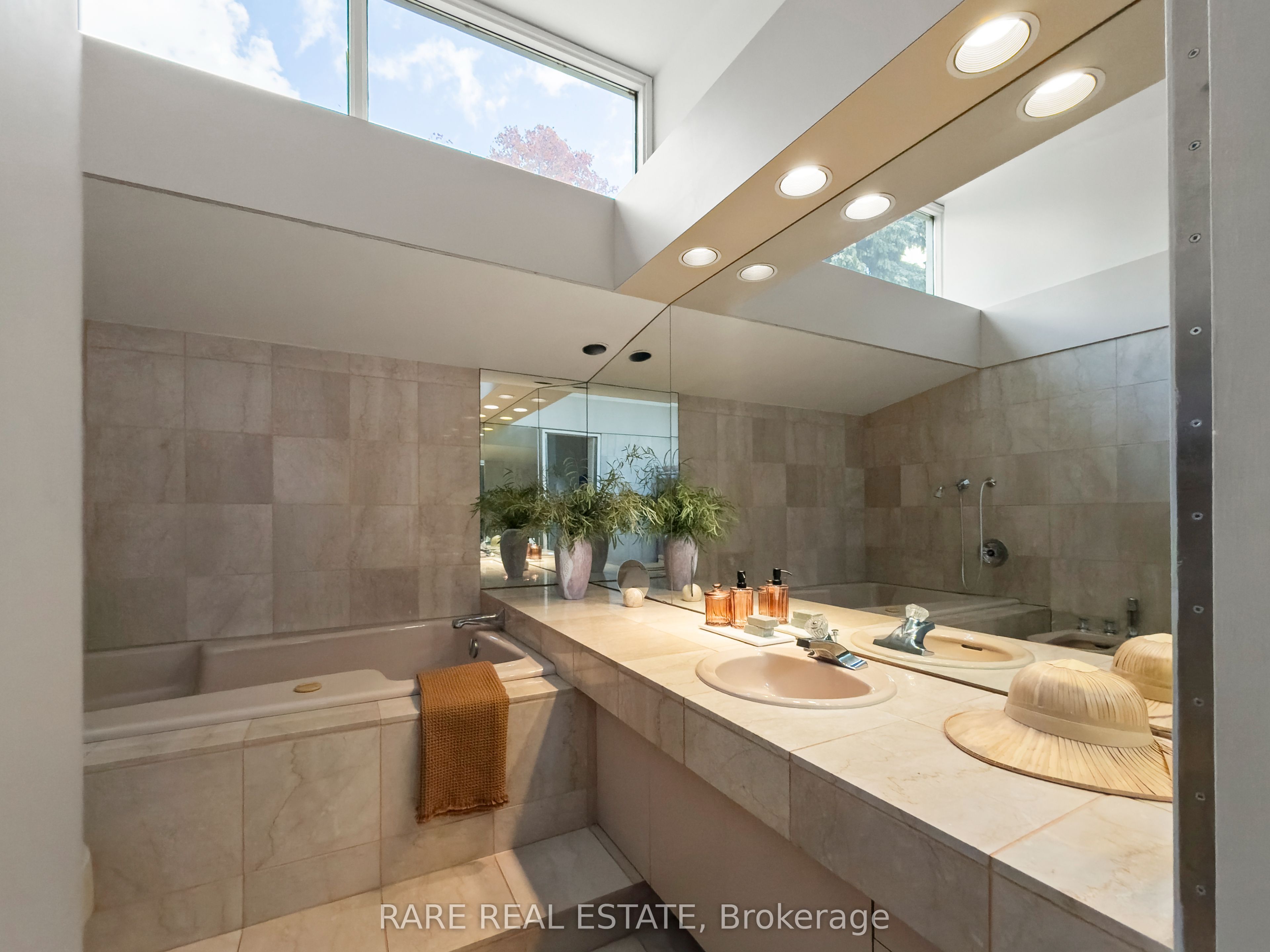 10 Wetherfield Place Property Photo 20