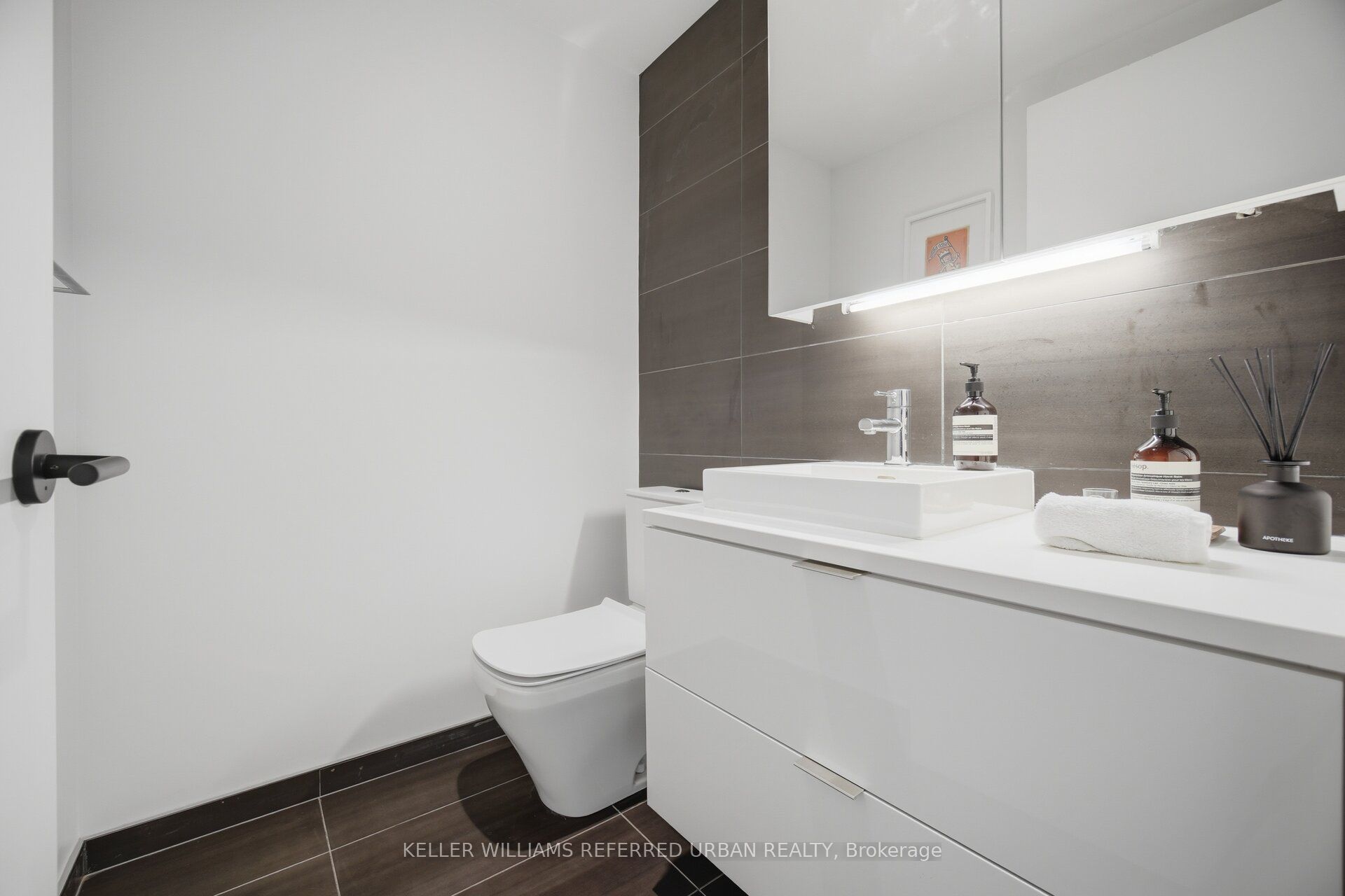 170 Bayview Avenue Th105 Property Photo 13