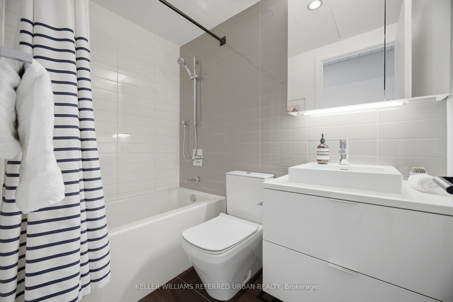 170 Bayview Avenue Th105 Property Photo 23