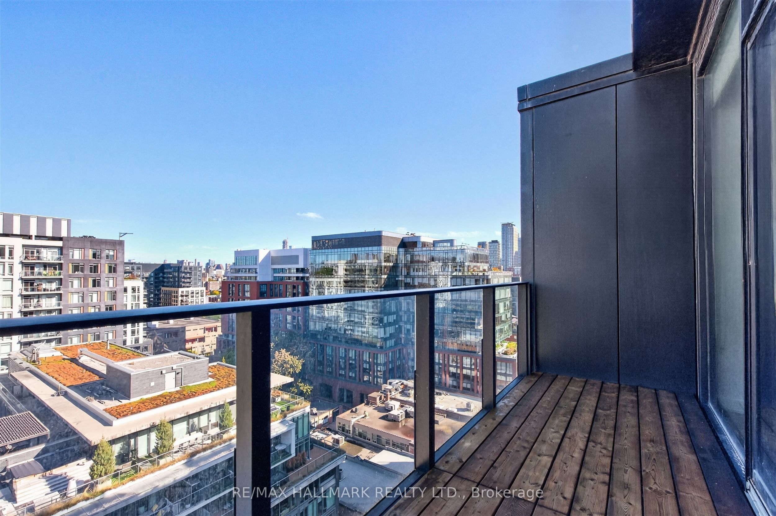 629 King Street W 1410 Property Photo 16