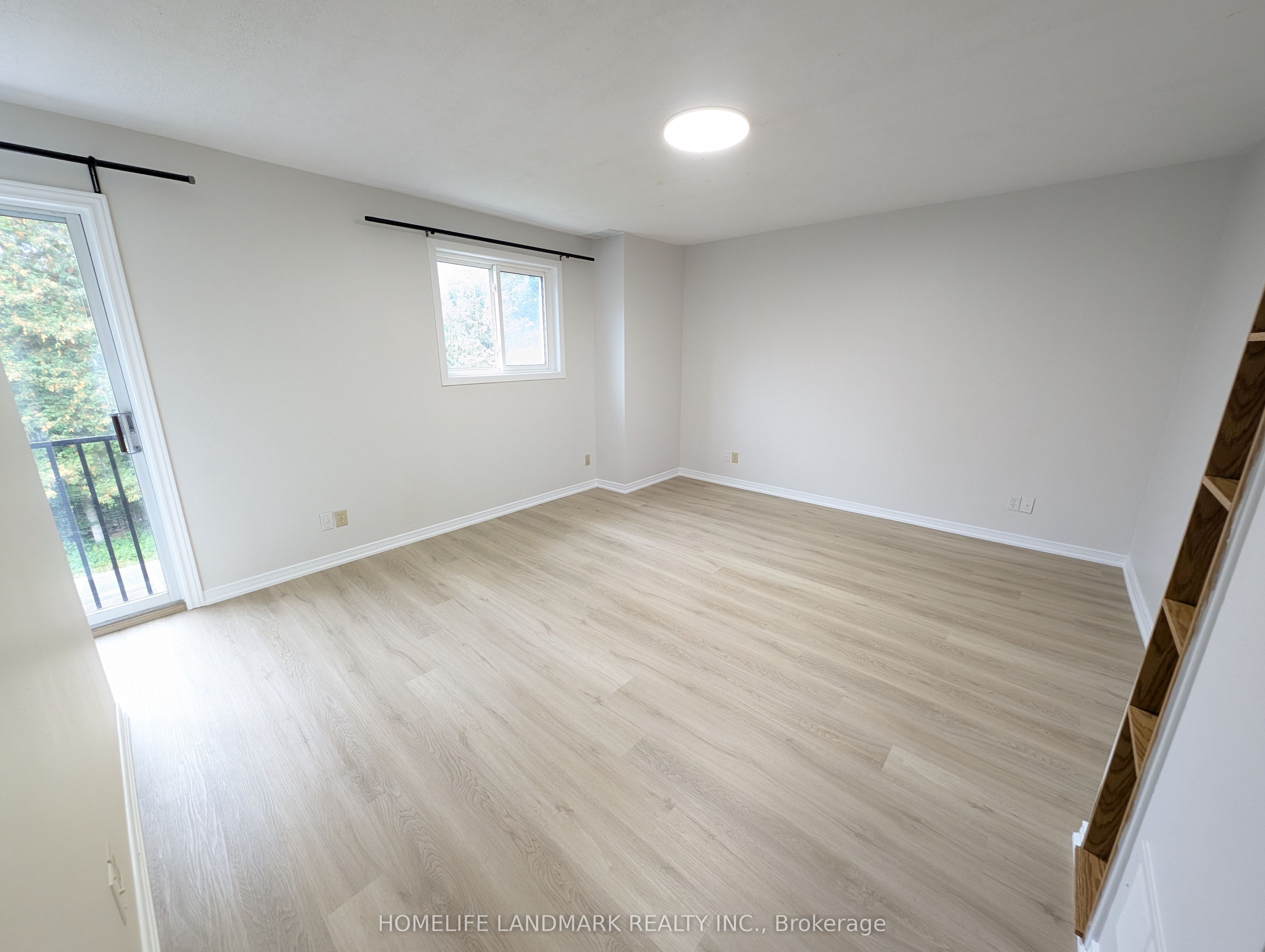 22 Threadneedle Crescent Property Photo 11
