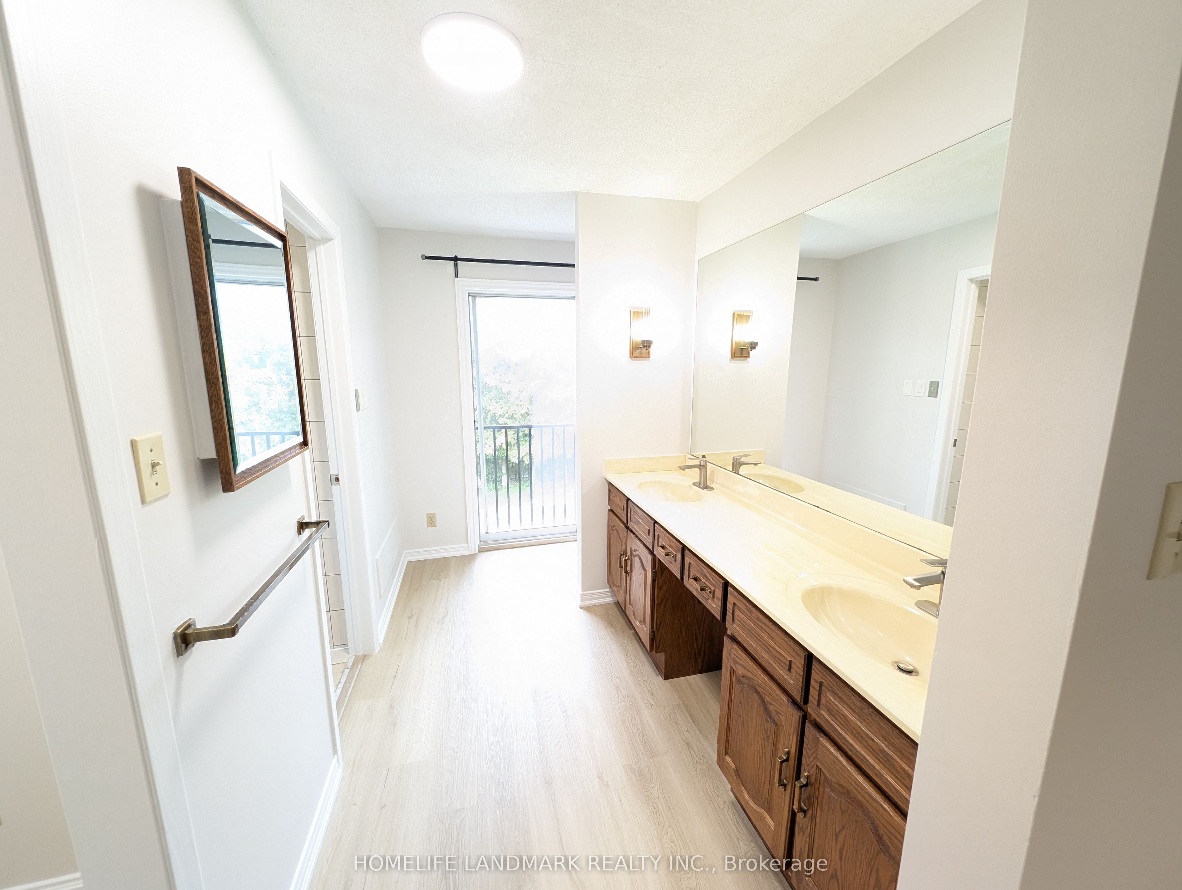 22 Threadneedle Crescent Property Photo 13