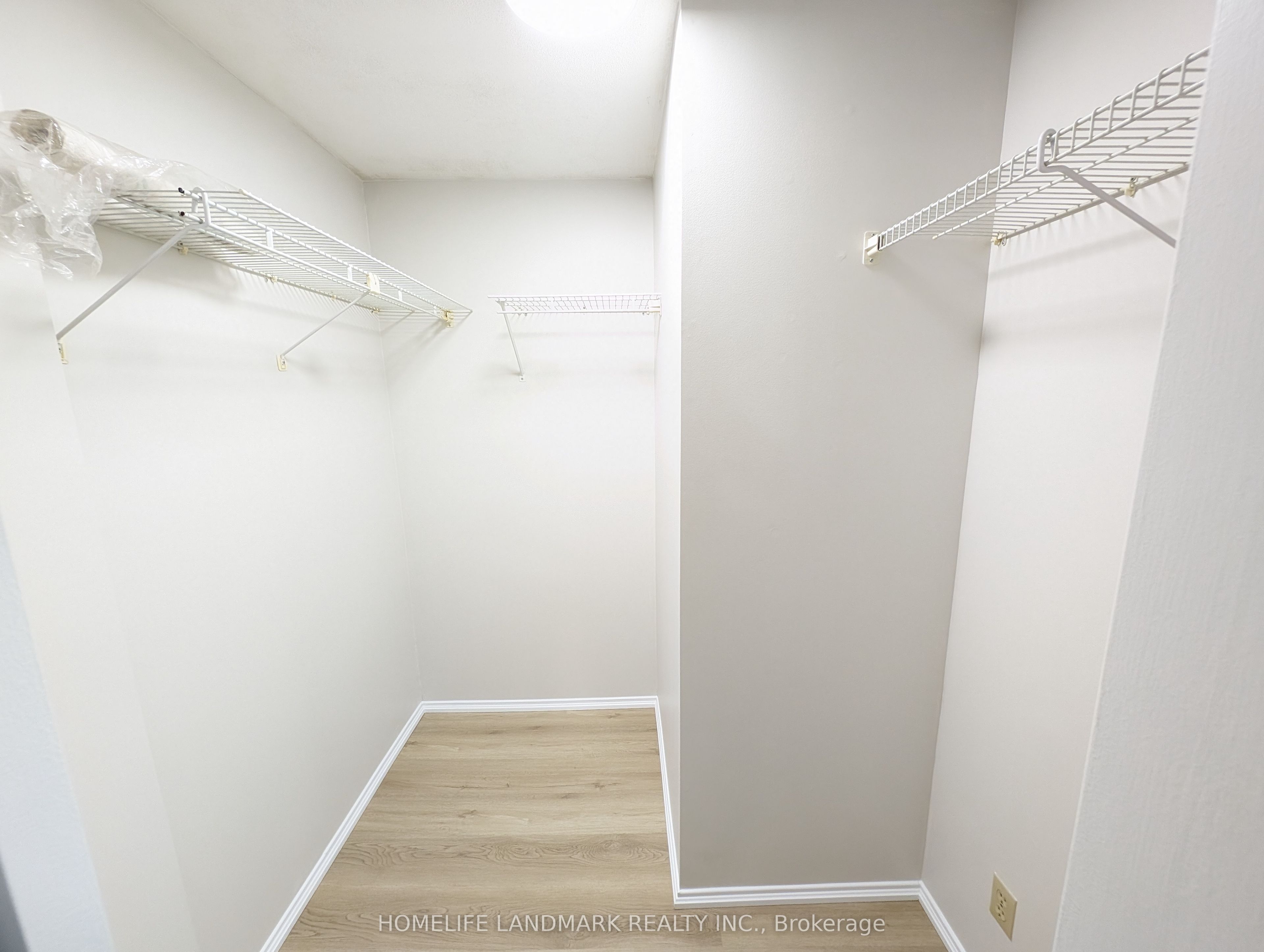 22 Threadneedle Crescent Property Photo 15