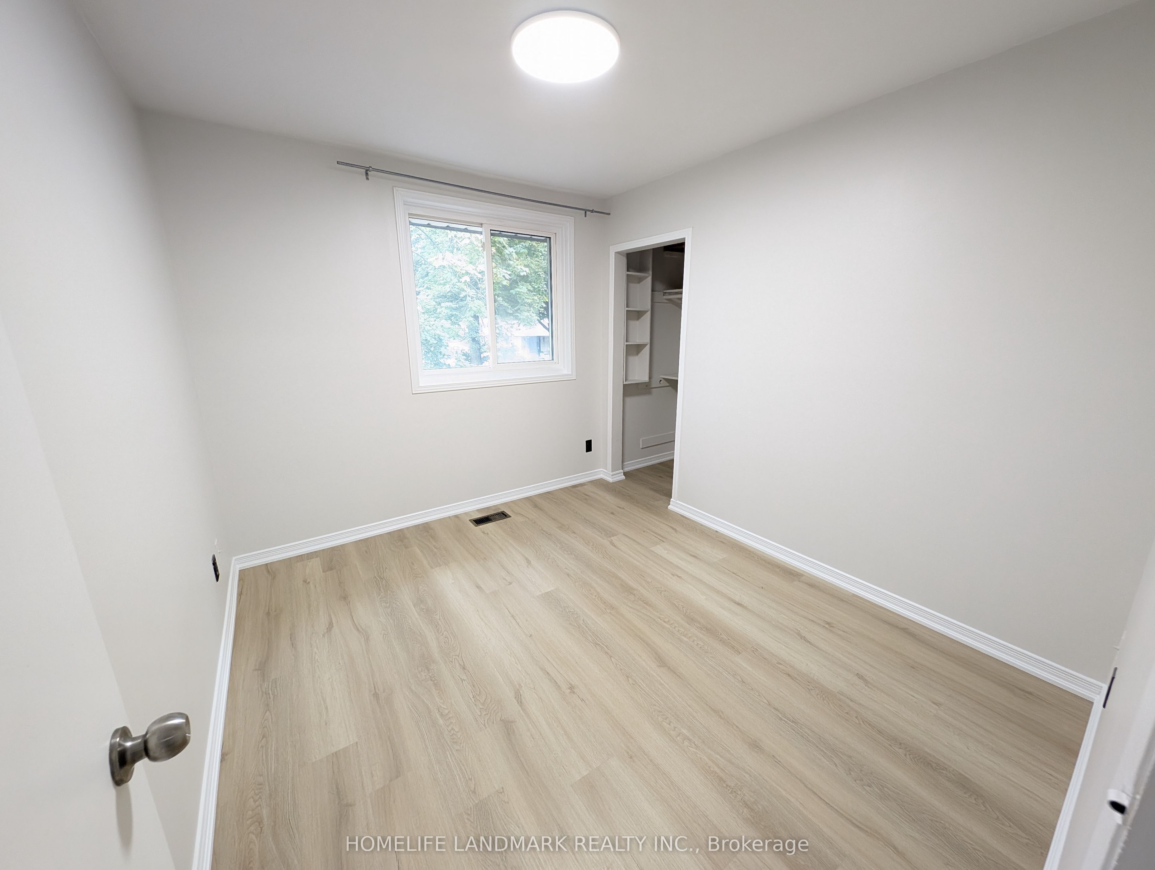 22 Threadneedle Crescent Property Photo 16