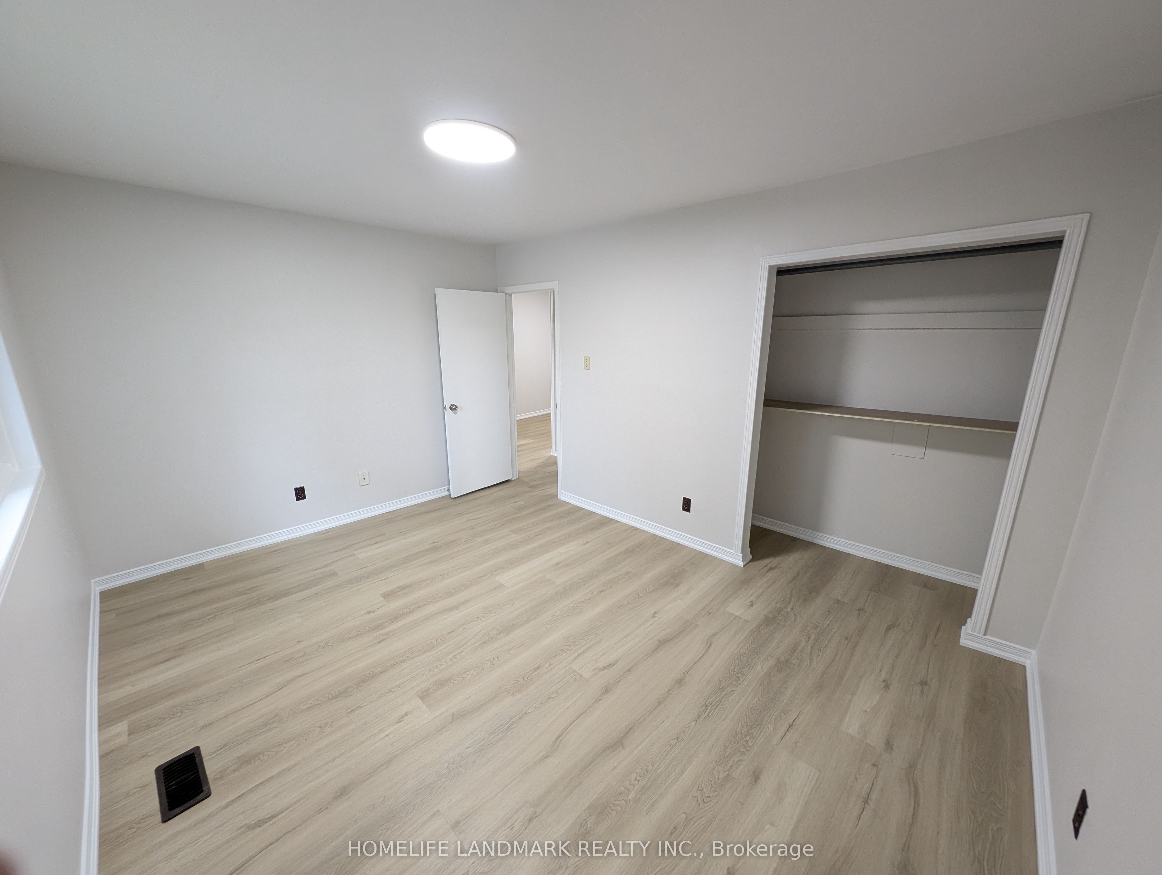 22 Threadneedle Crescent Property Photo 19