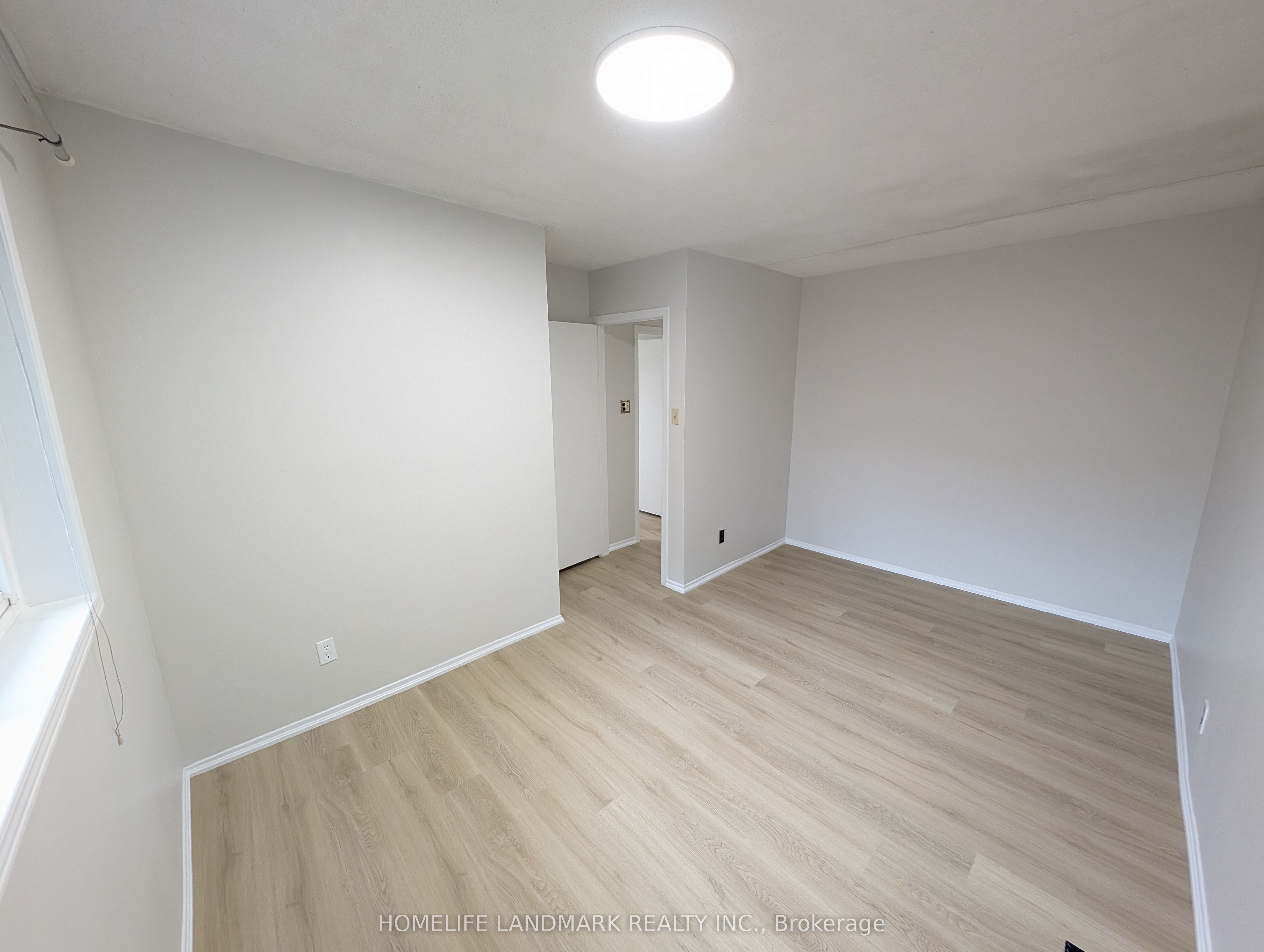 22 Threadneedle Crescent Property Photo 21