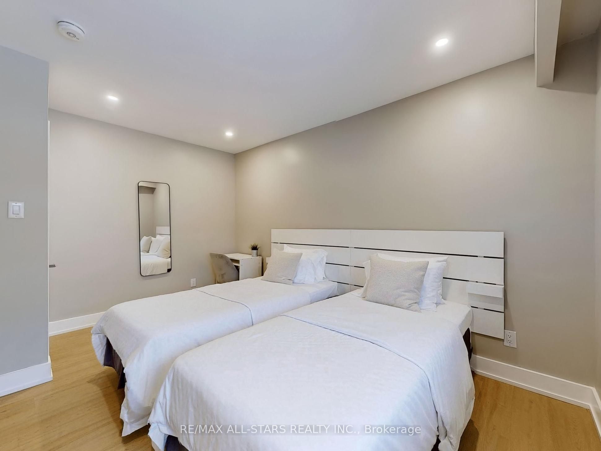 105 Betty Ann Drive Property Photo 15
