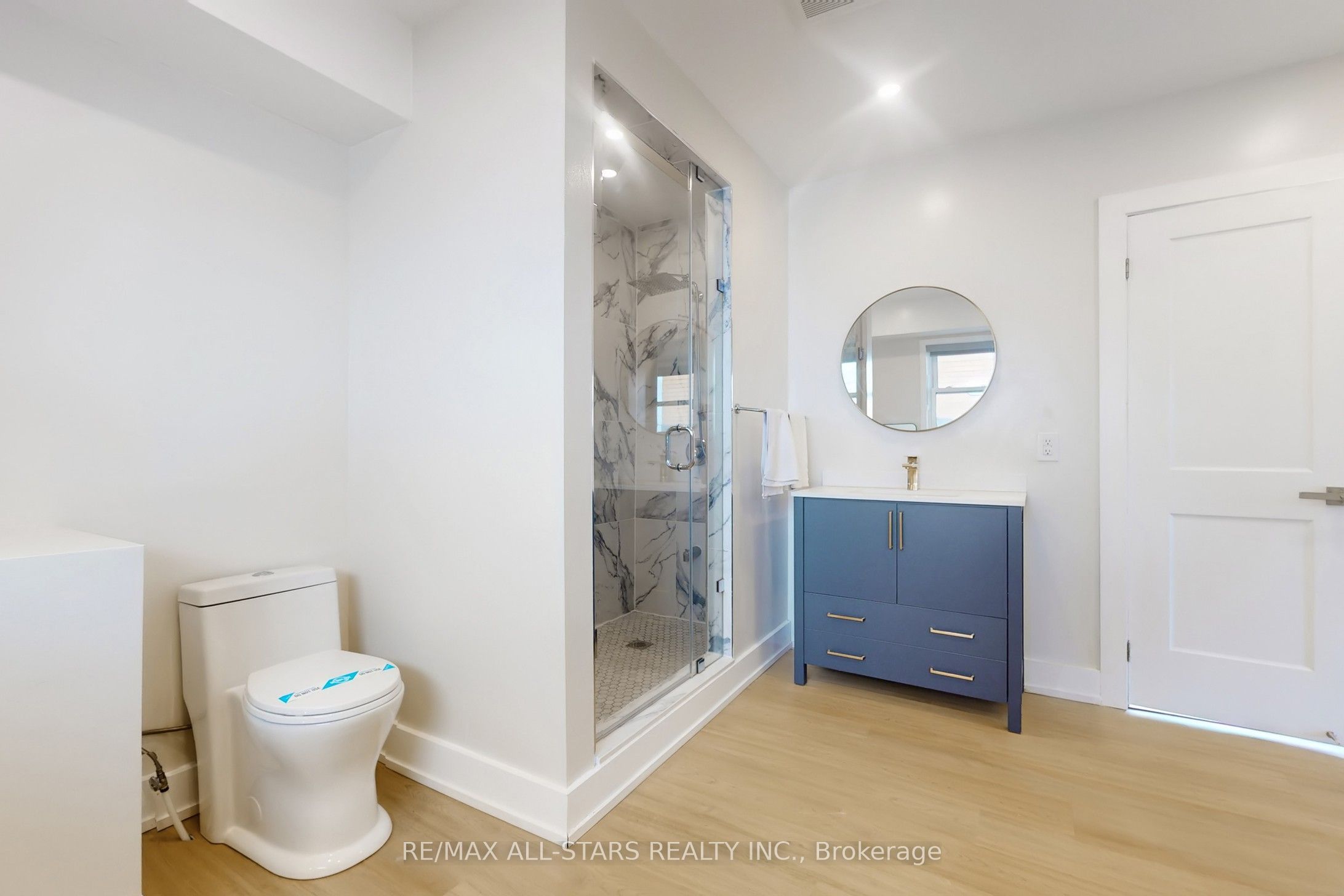 105 Betty Ann Drive Property Photo 16
