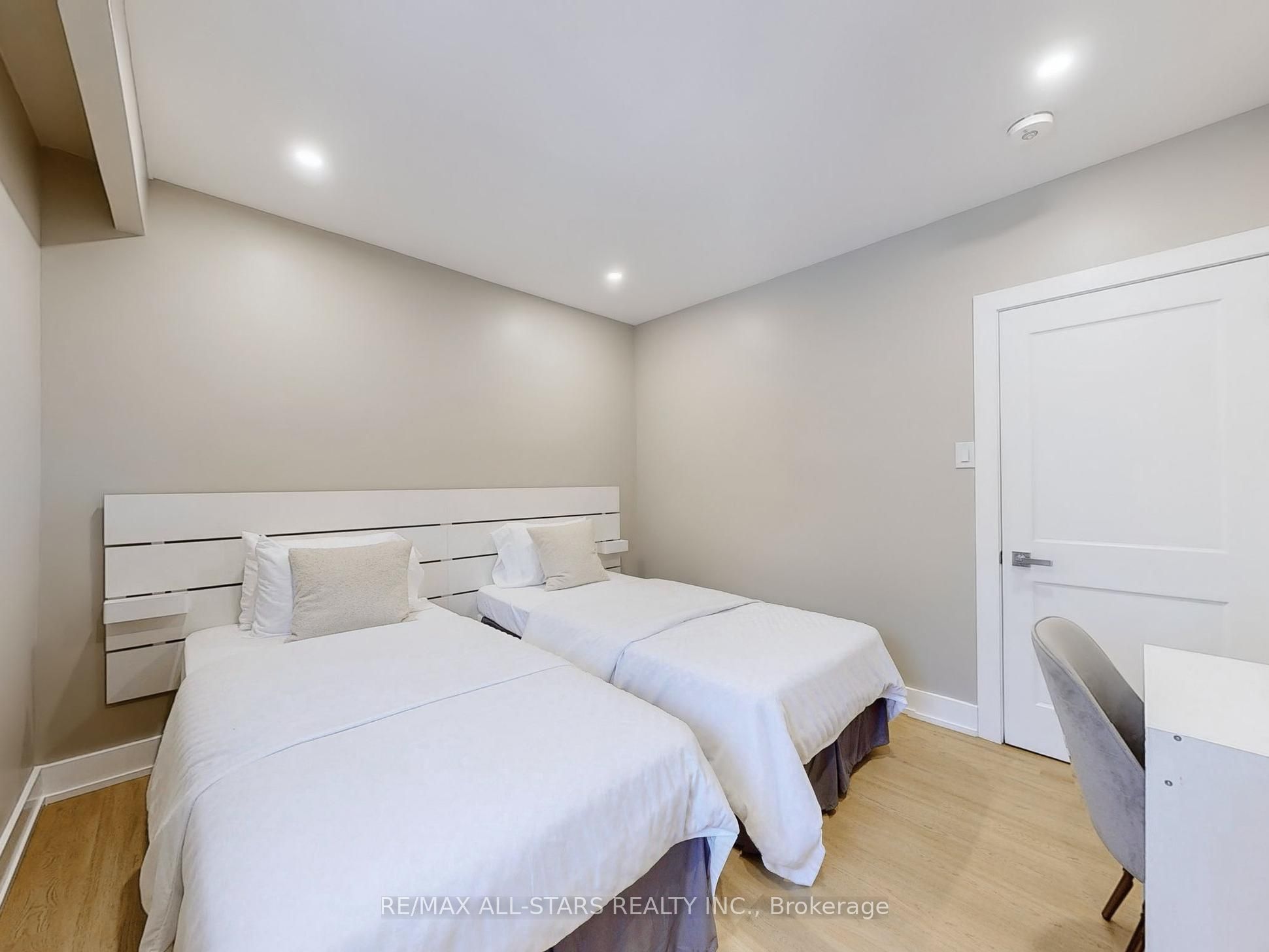 105 Betty Ann Drive Property Photo 19