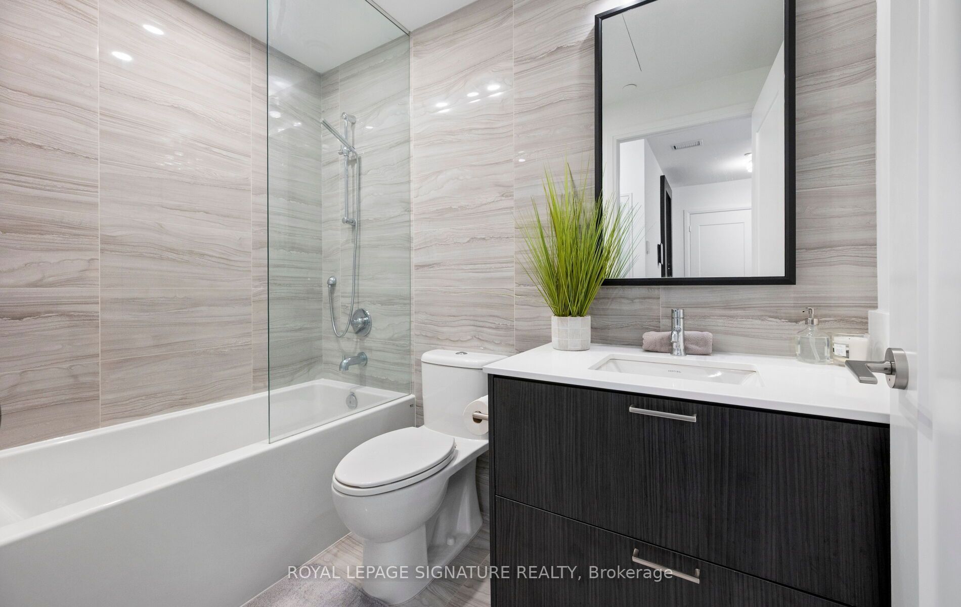 280 Howland Avenue 526 Property Photo 13