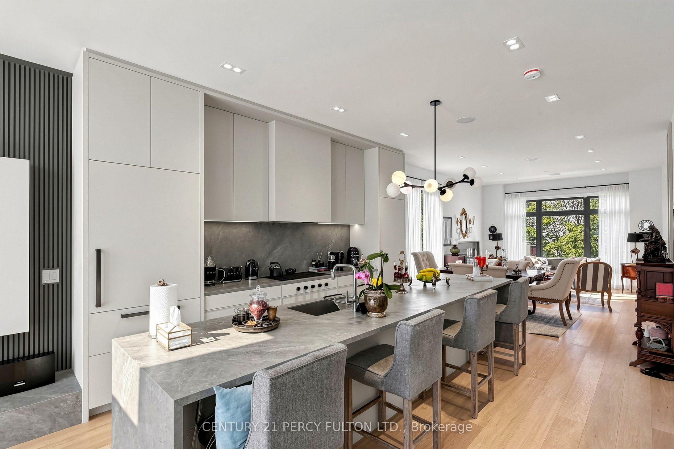 171 Elmwood Avenue Property Photo 14