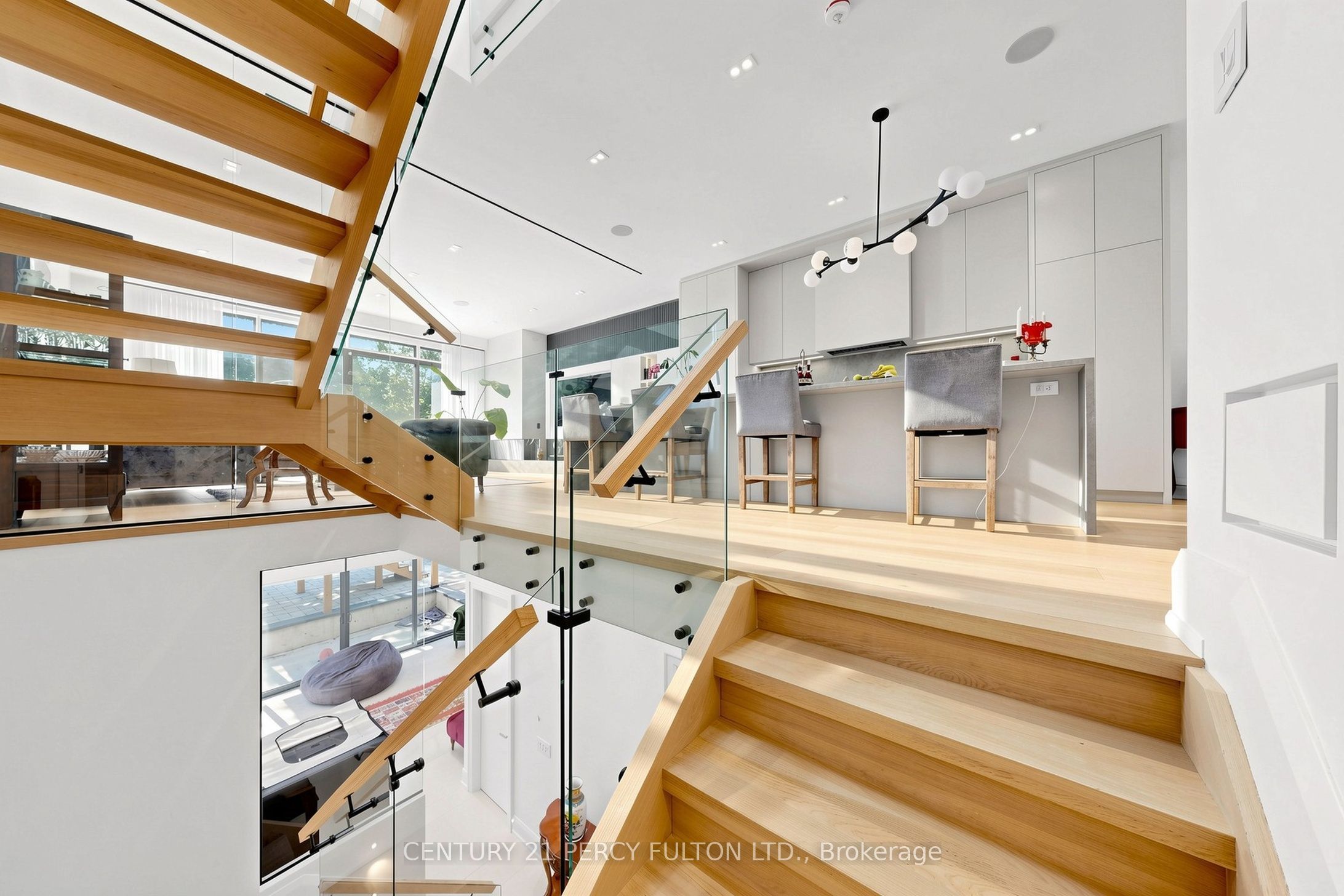 171 Elmwood Avenue Property Photo 21