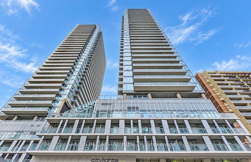 195 Redpath Avenue 2209 Property Photo 8