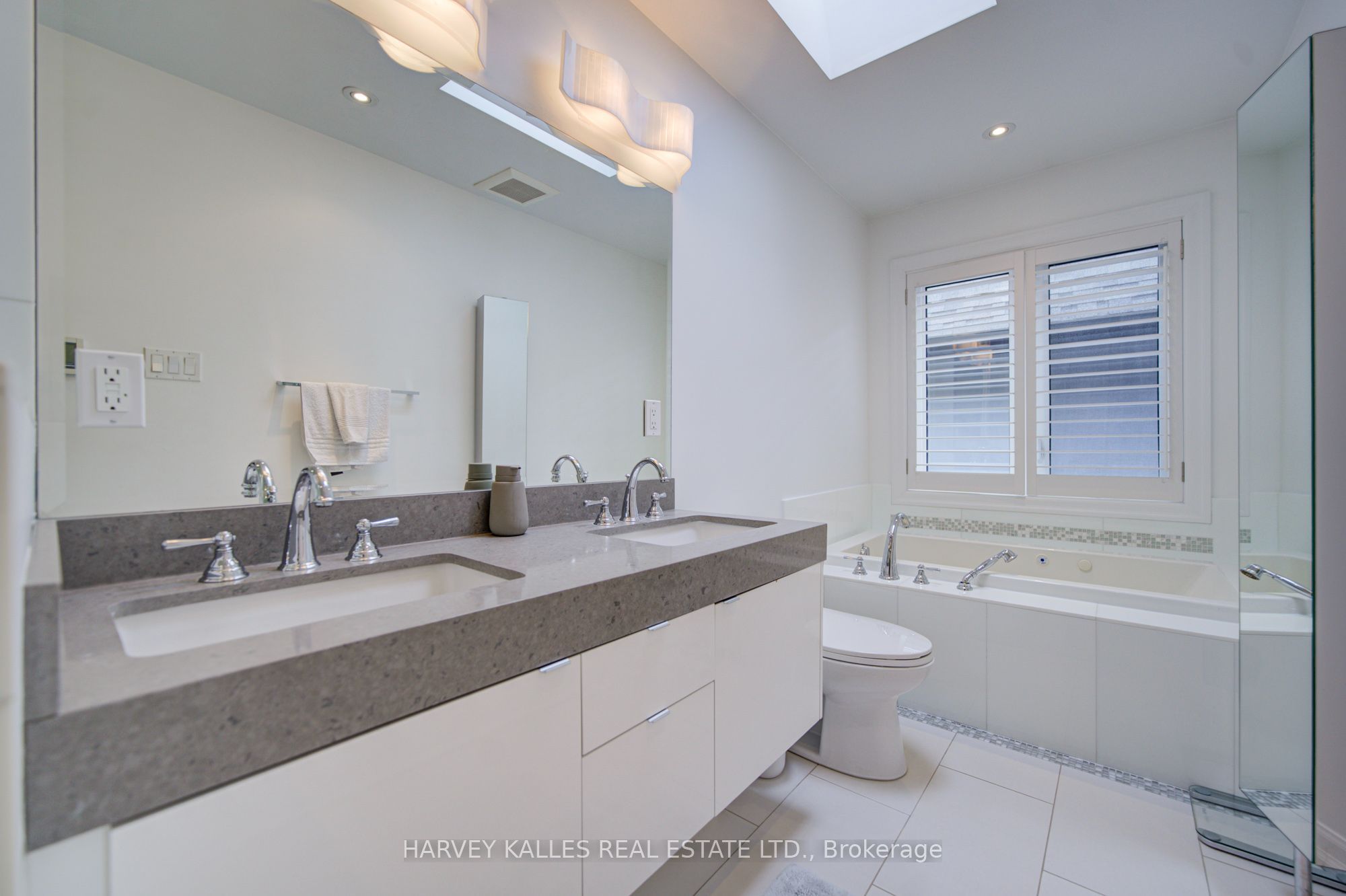 328 Douglas Avenue Property Photo 26