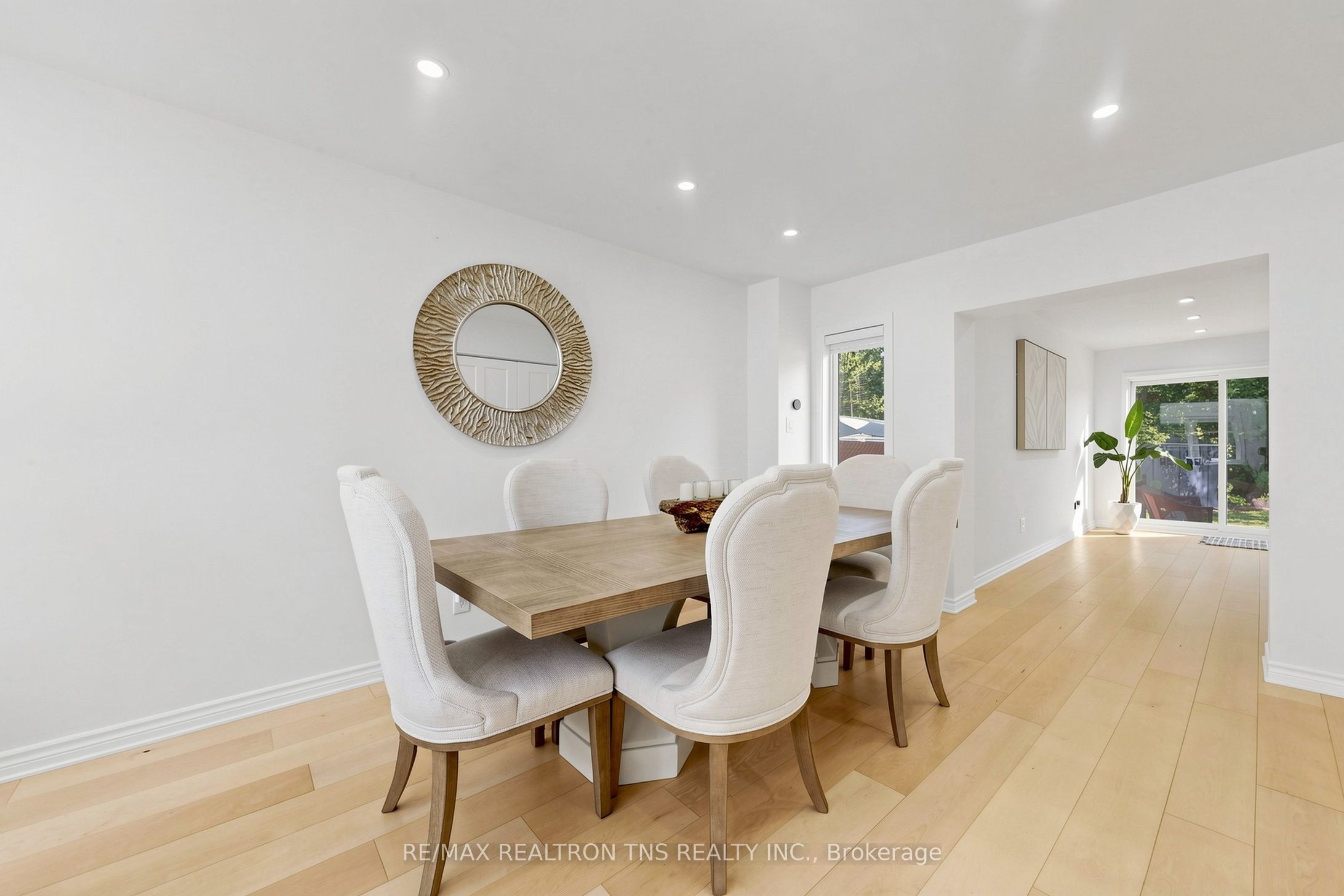 136 Glenvale Boulevard Property Photo 9