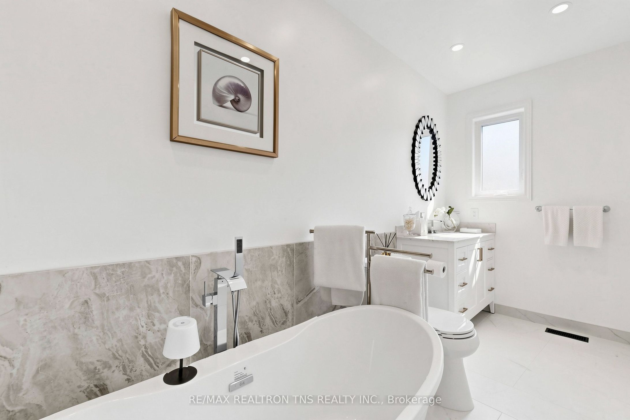 136 Glenvale Boulevard Property Photo 29