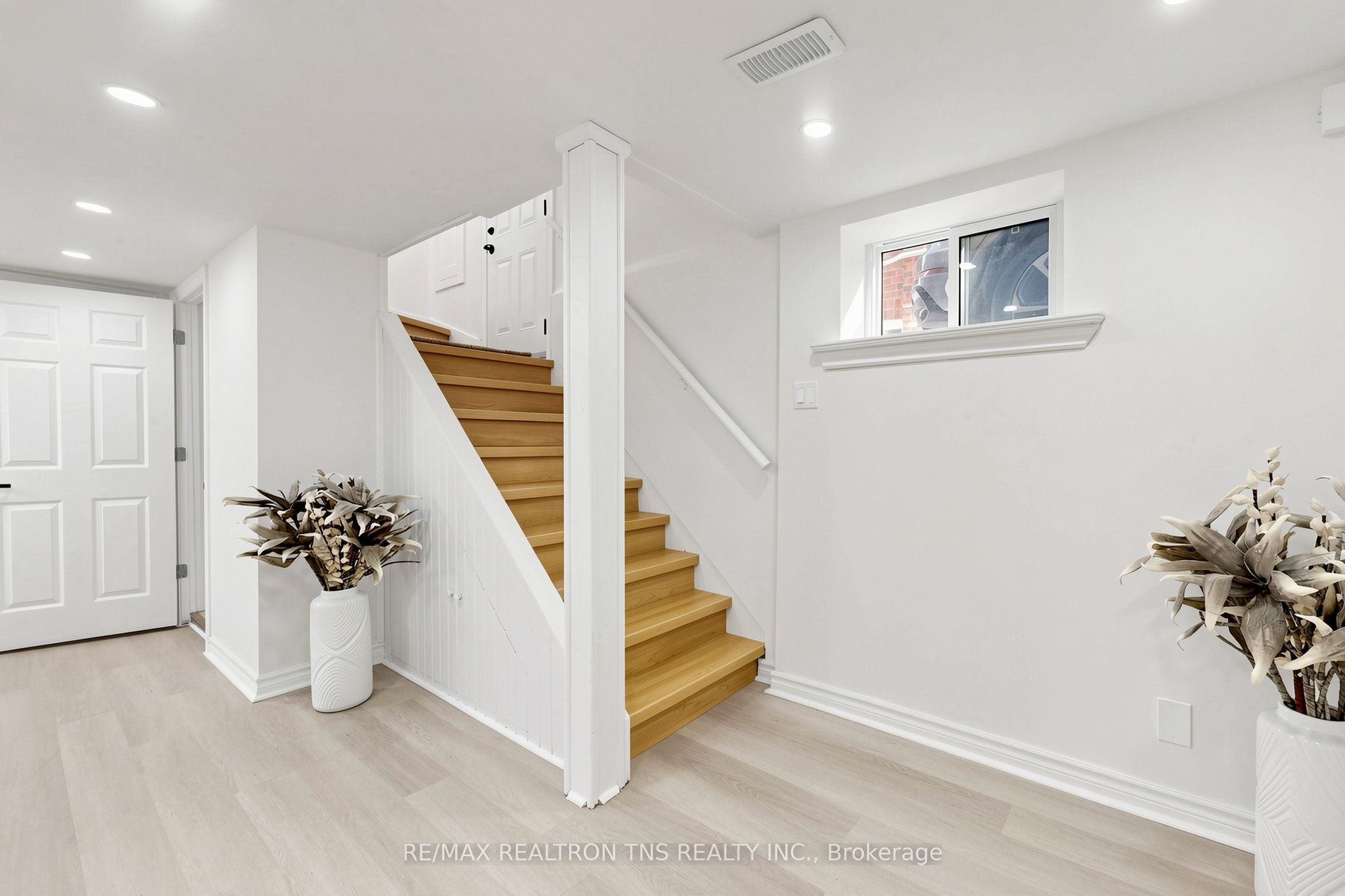 136 Glenvale Boulevard Property Photo 31