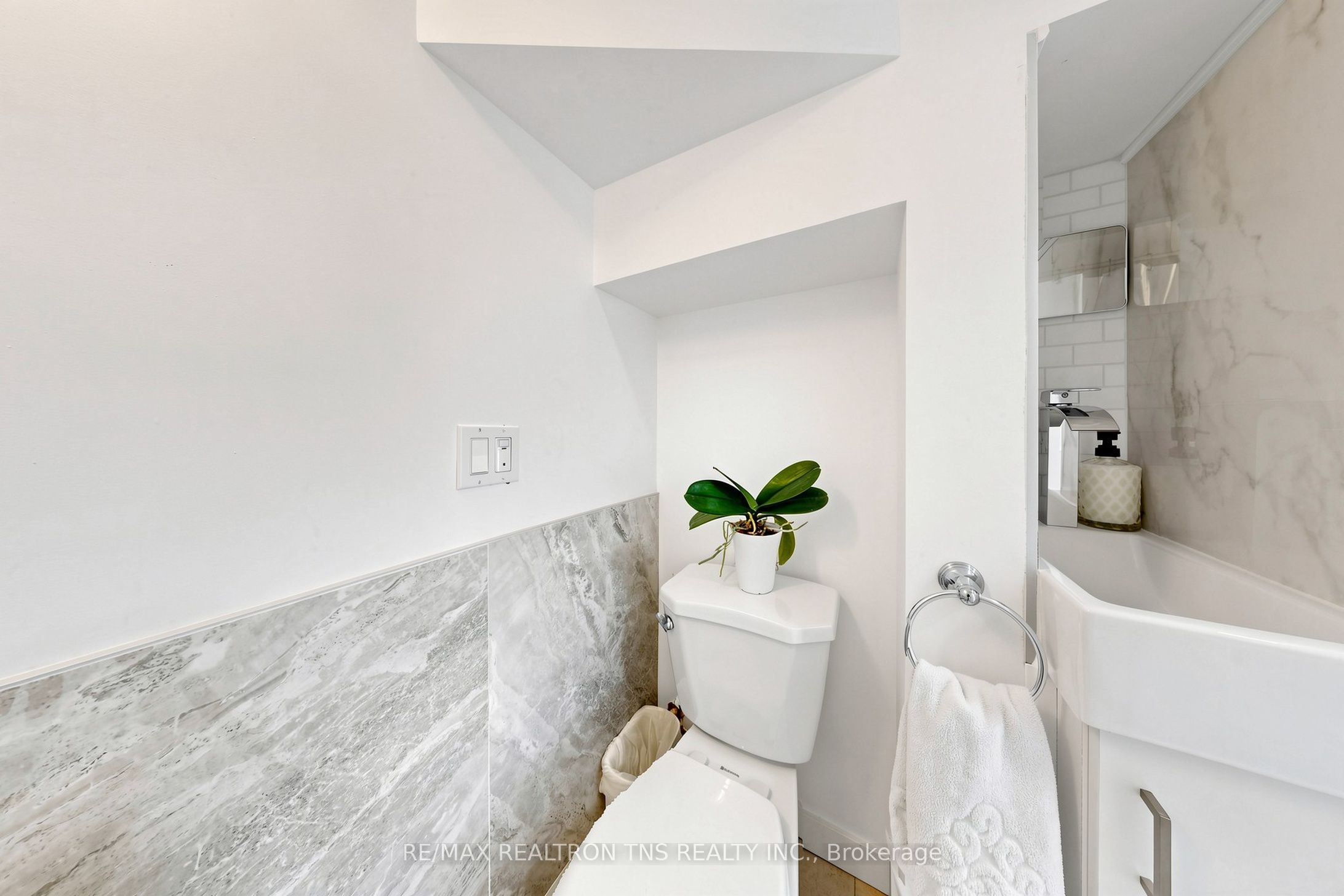 136 Glenvale Boulevard Property Photo 39