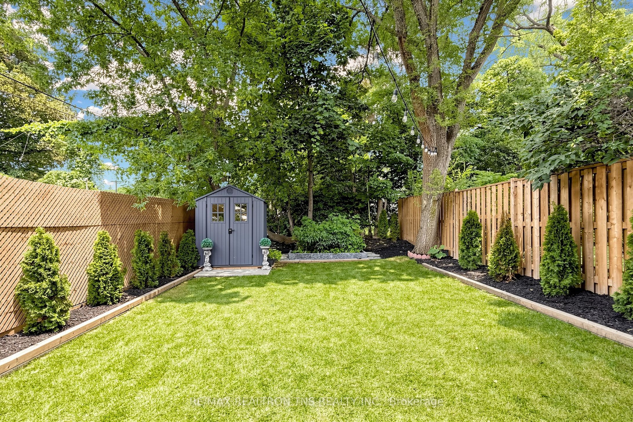 136 Glenvale Boulevard Property Photo 47