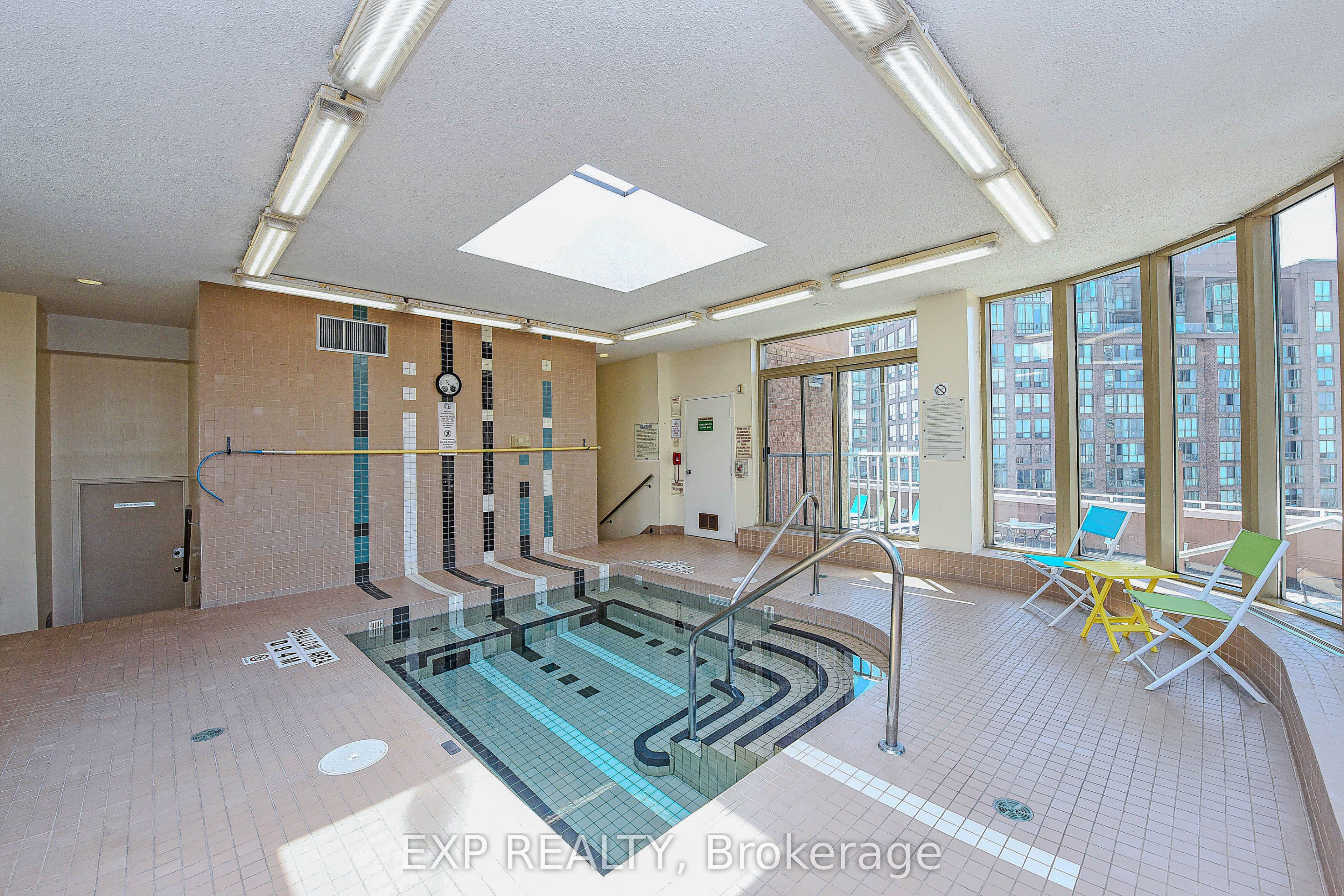 1055 Bay Street 1515 Property Photo 18