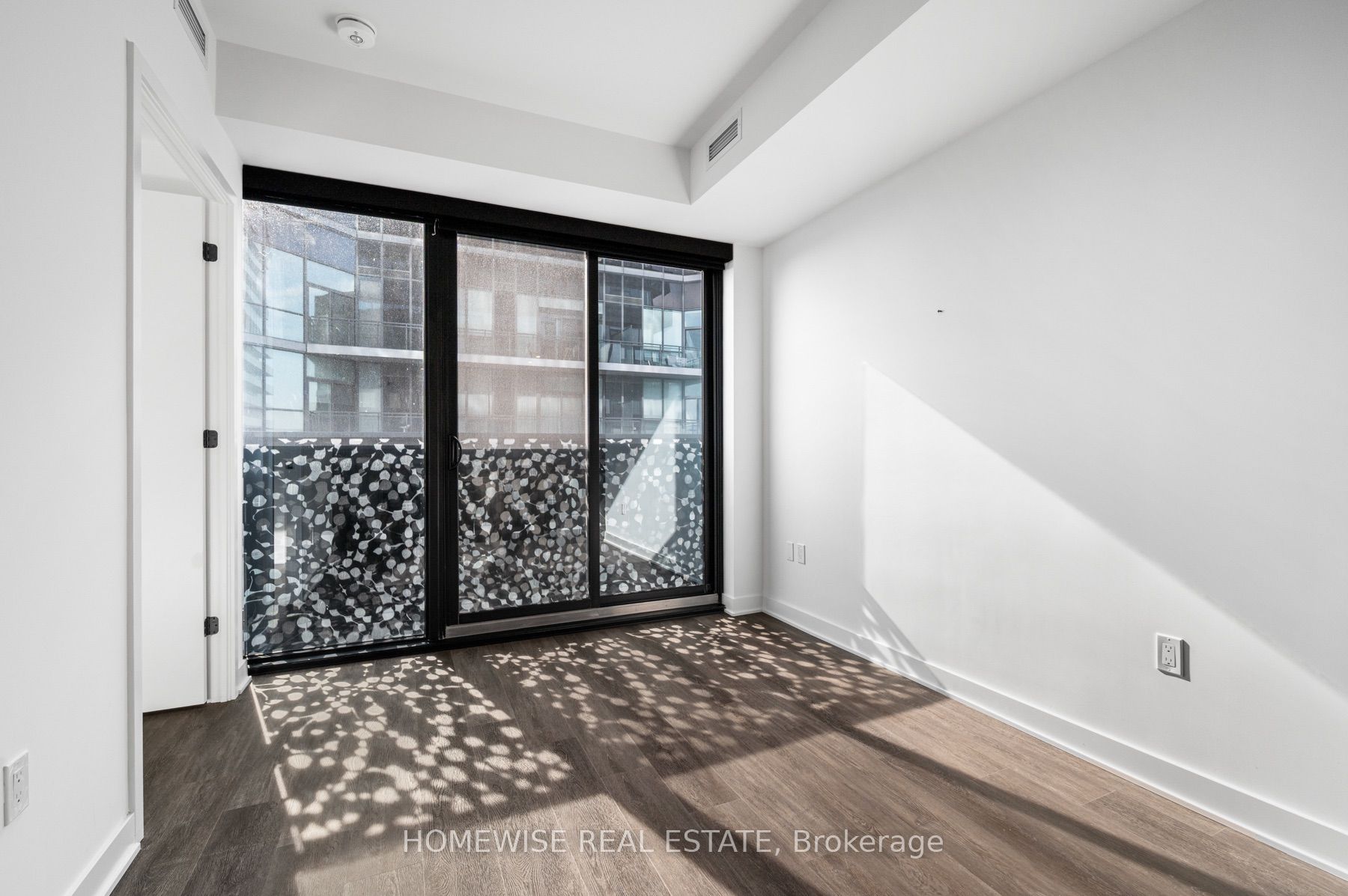 55 Charles Street E 4506 Property Photo 7