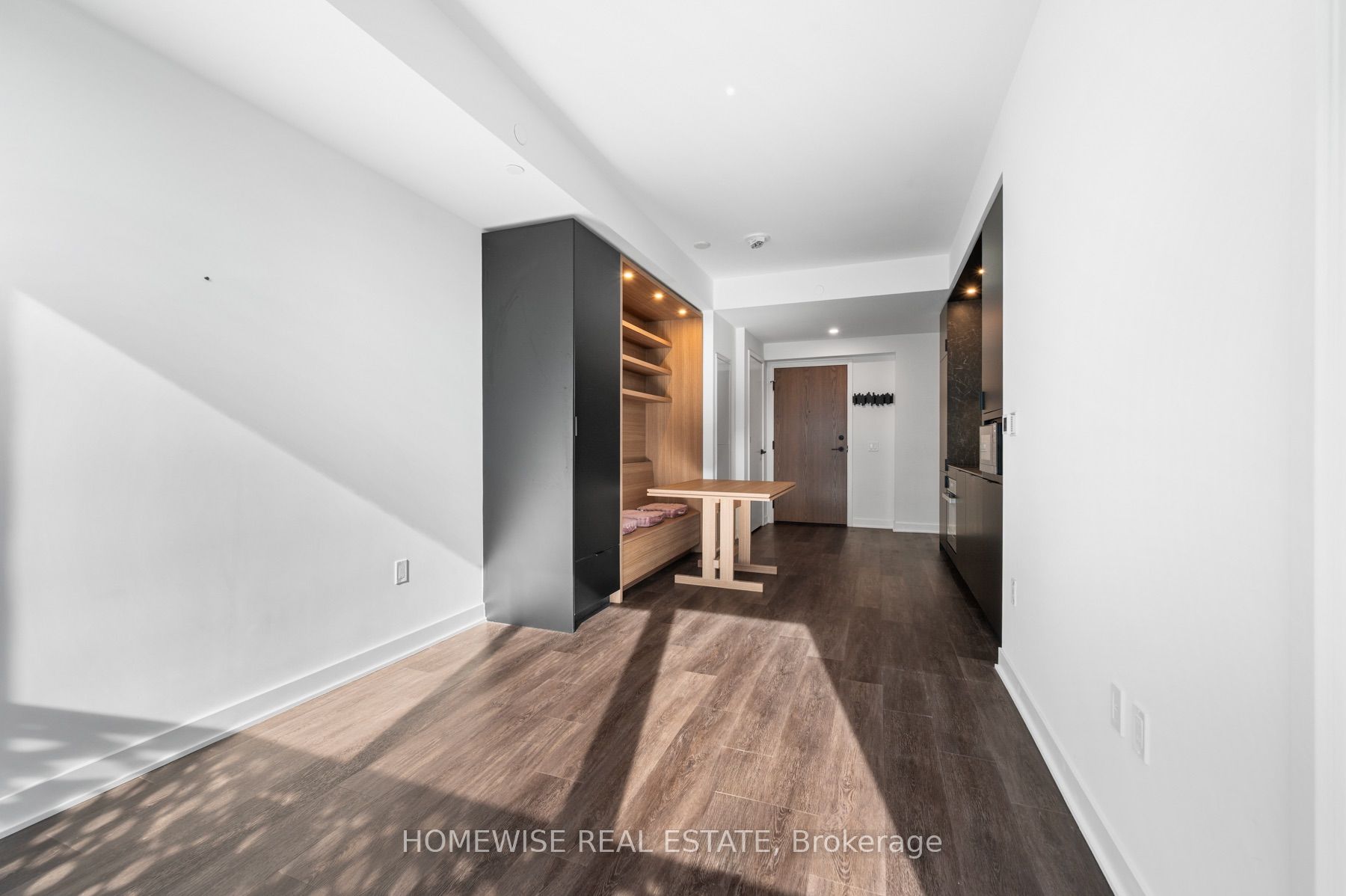 55 Charles Street E 4506 Property Photo 9