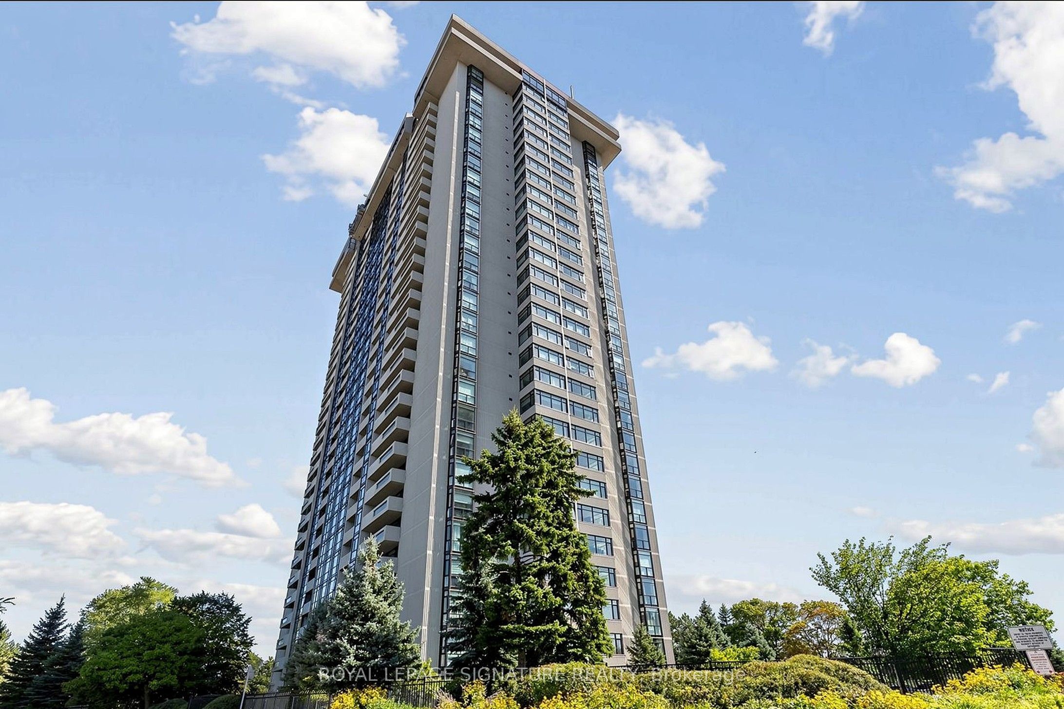 1555 Finch Avenue E 1901 Property Photo 2