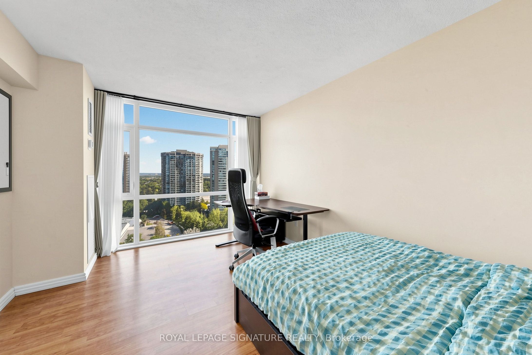 1555 Finch Avenue E 1901 Property Photo 13
