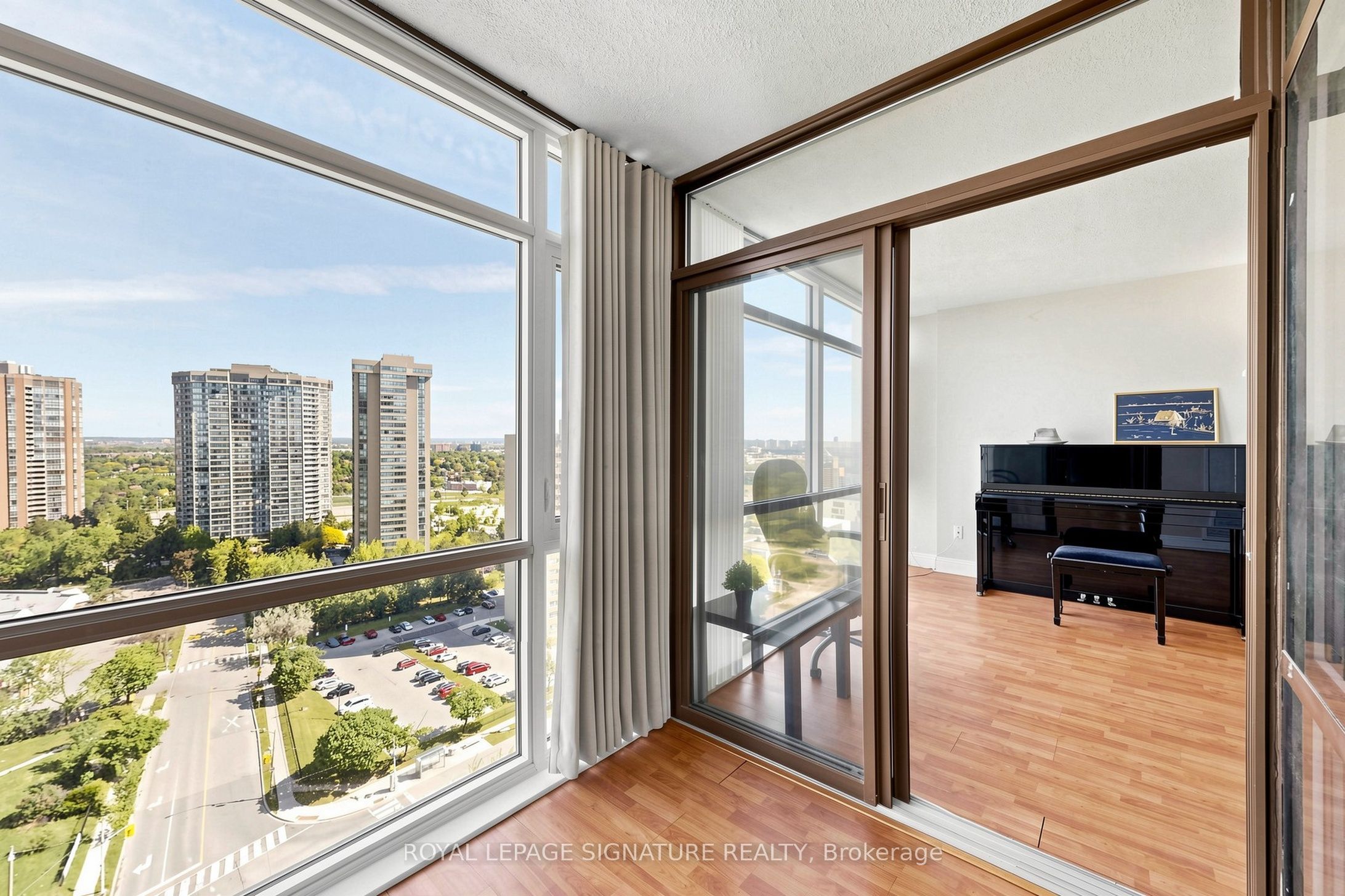 1555 Finch Avenue E 1901 Property Photo 20