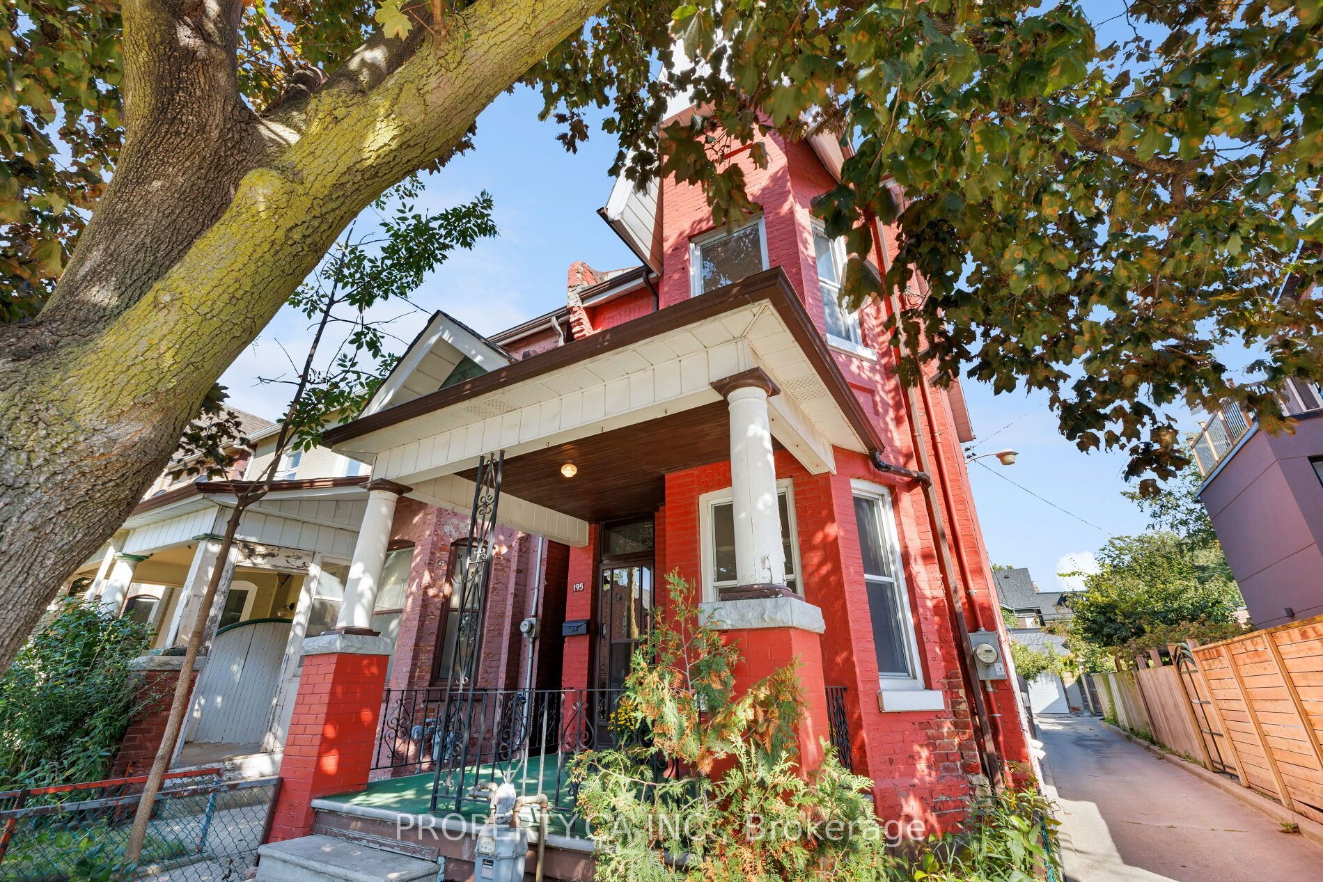 195 Shaw Street Property Photo 1