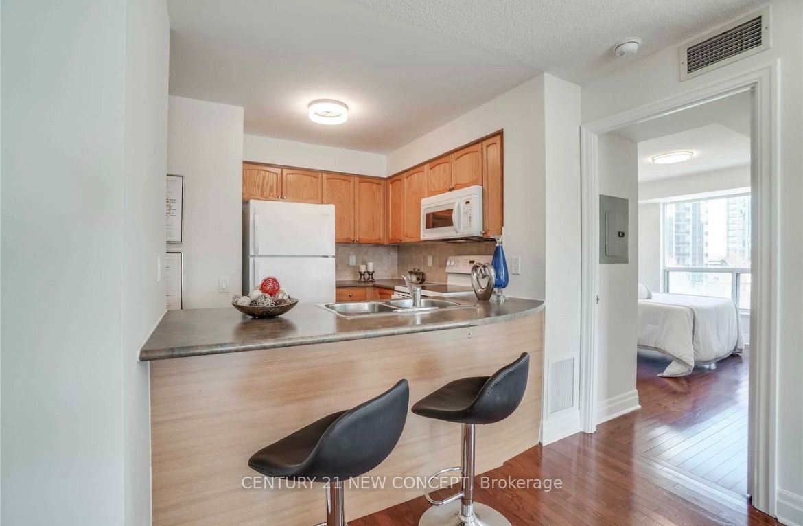 21 Hillcrest Avenue 506 Property Photo 1