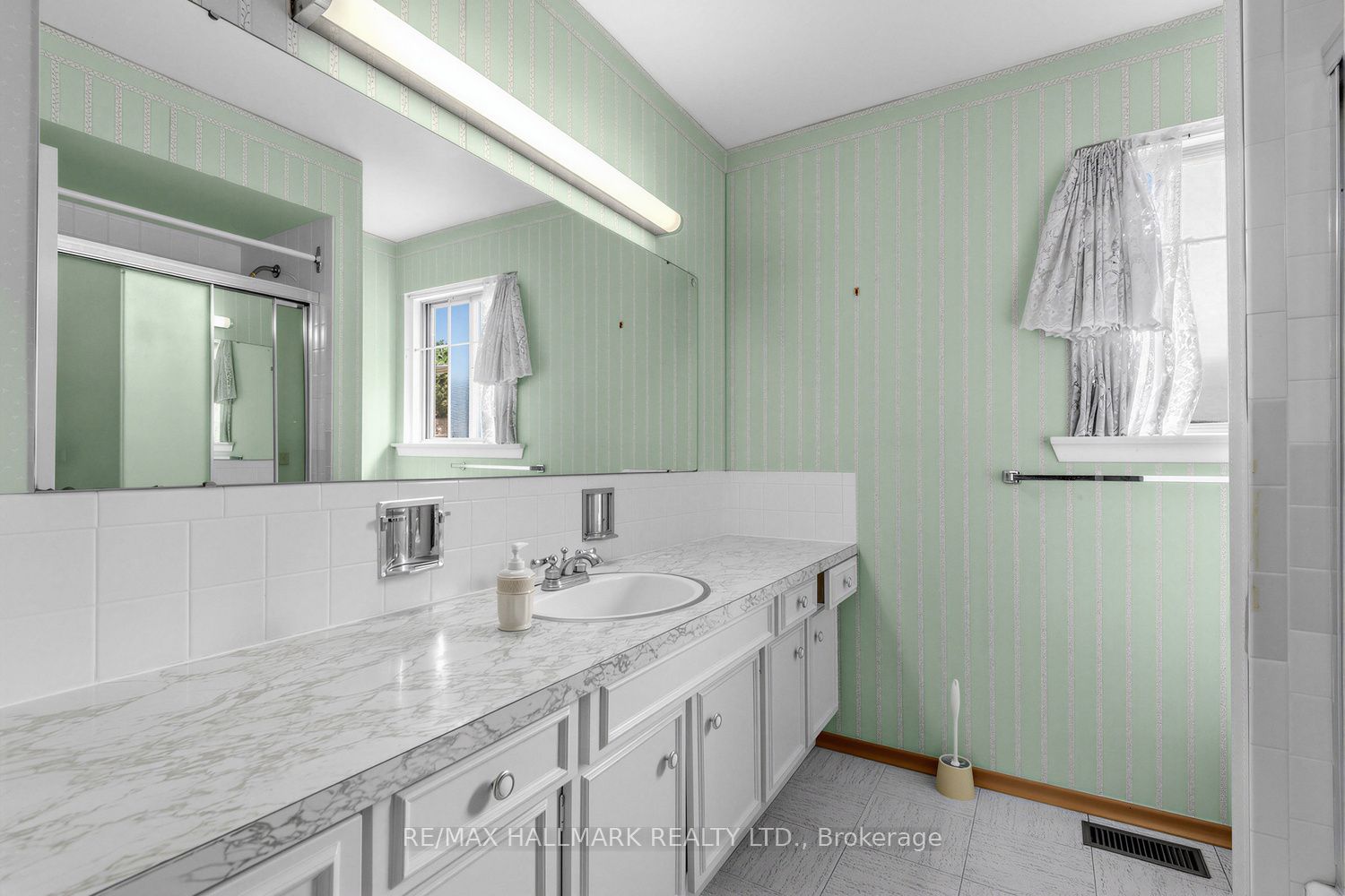 691 Conacher Drive Property Photo 24
