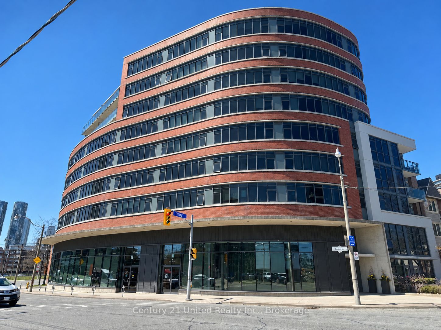 2 Eastern Avenue 4