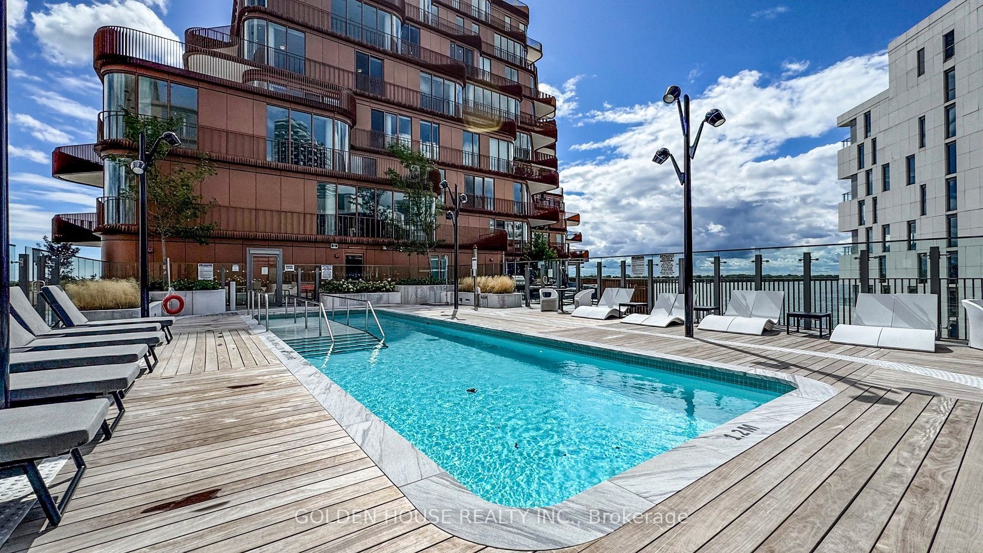 155 Merchants' Wharf 216 Property Photo 30