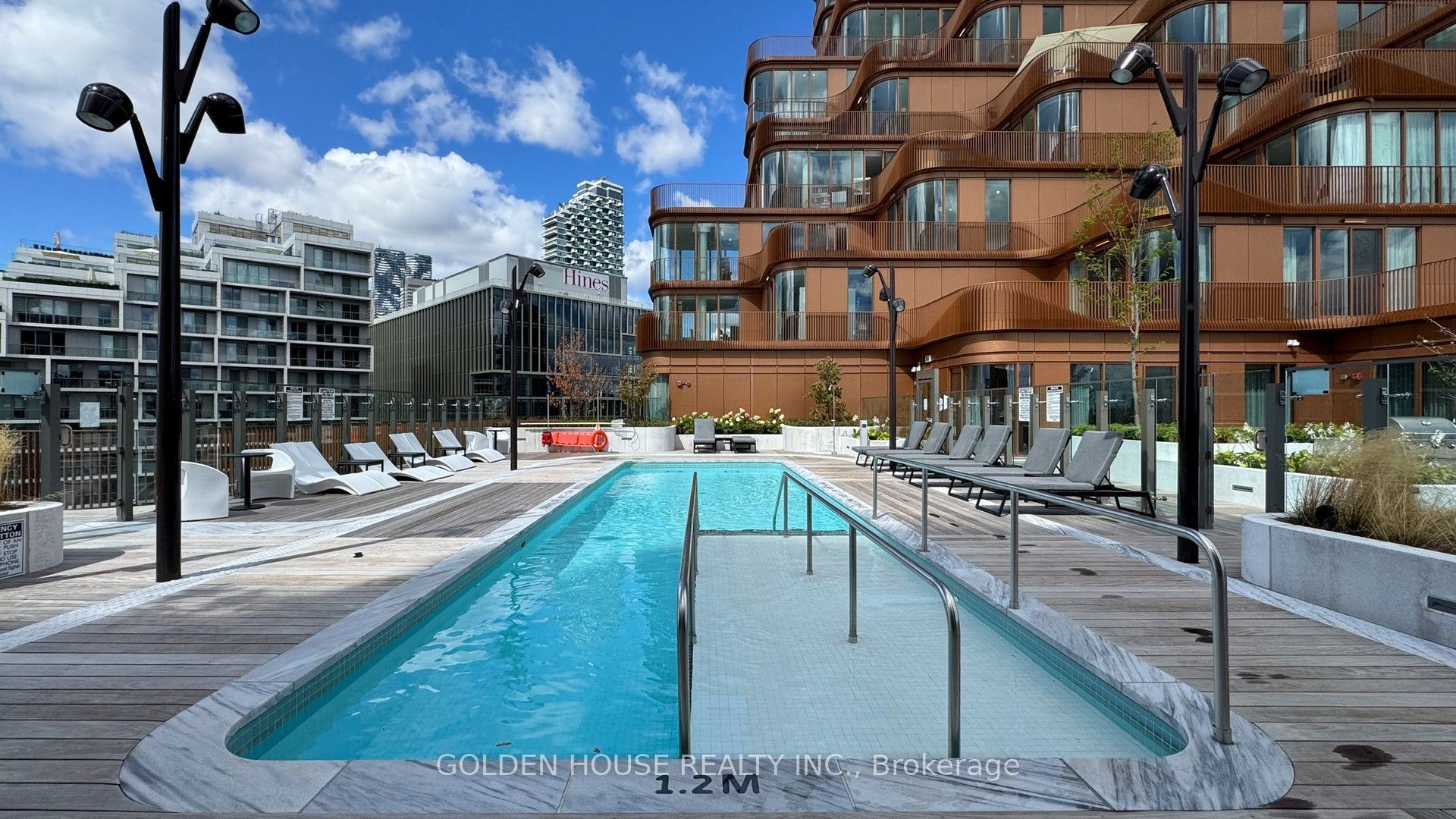 155 Merchants' Wharf 216 Property Photo 32