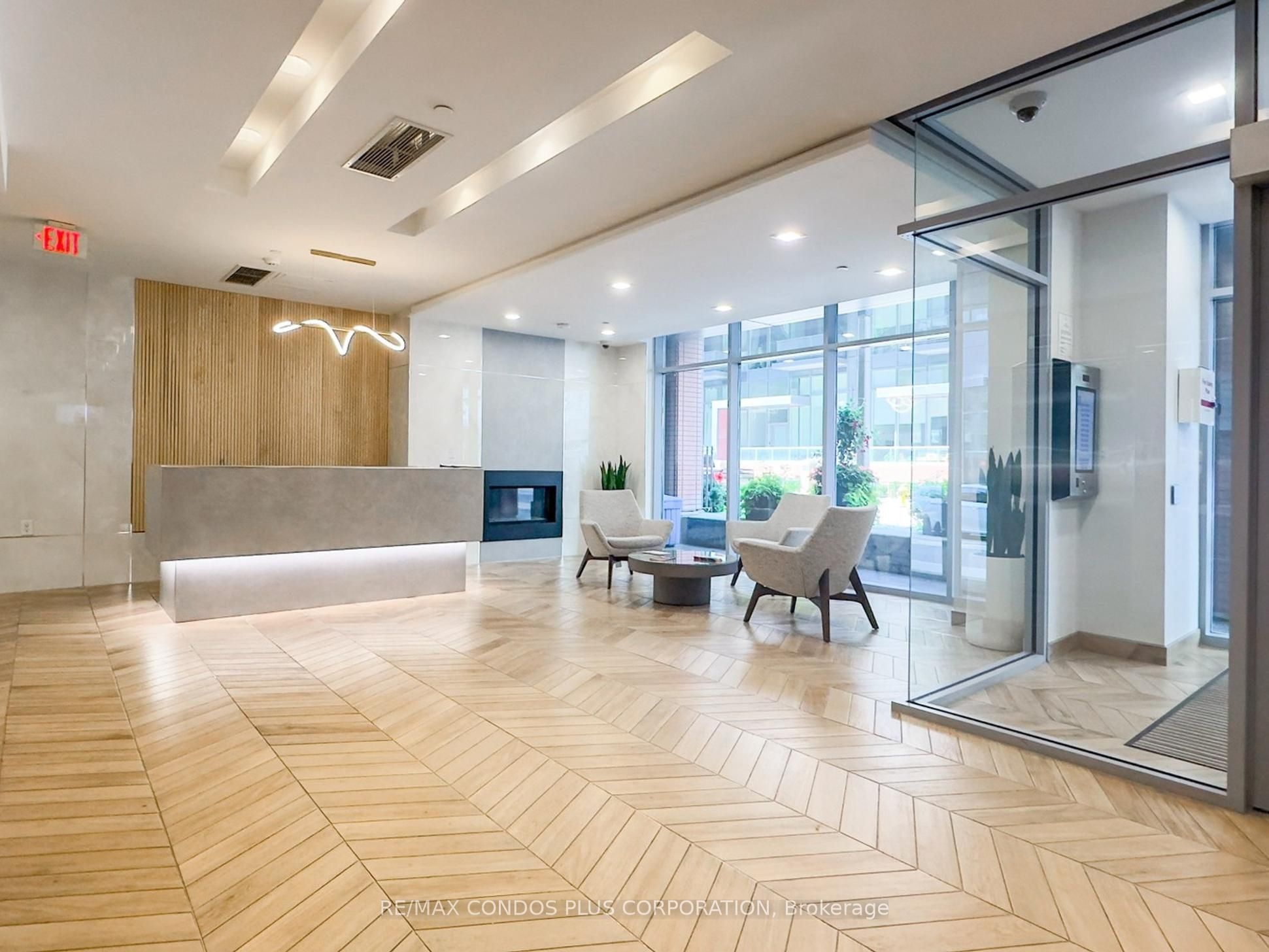 15 Bruyeres Mews 103 Property Photo 8