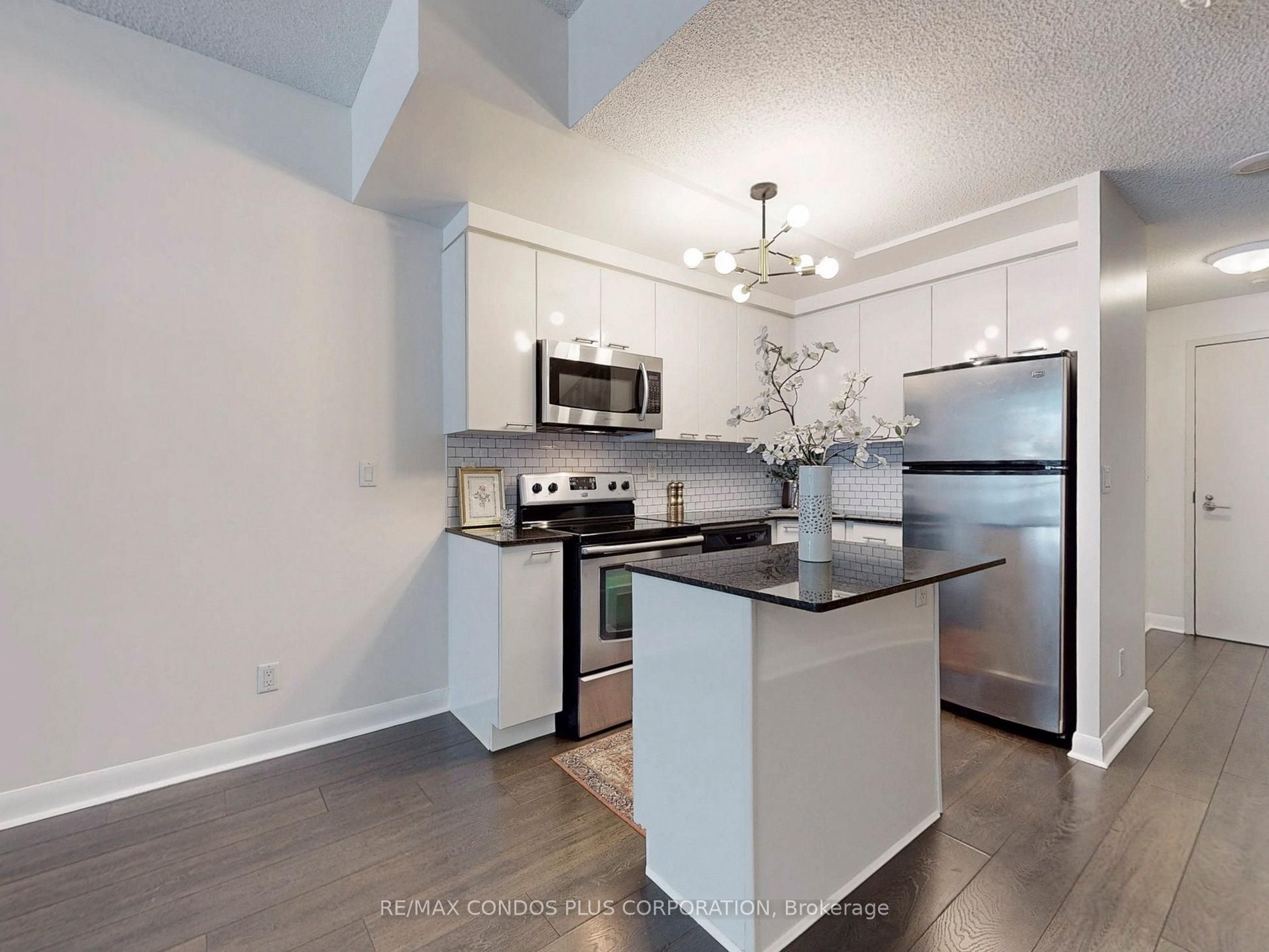15 Bruyeres Mews 103 Property Photo 16