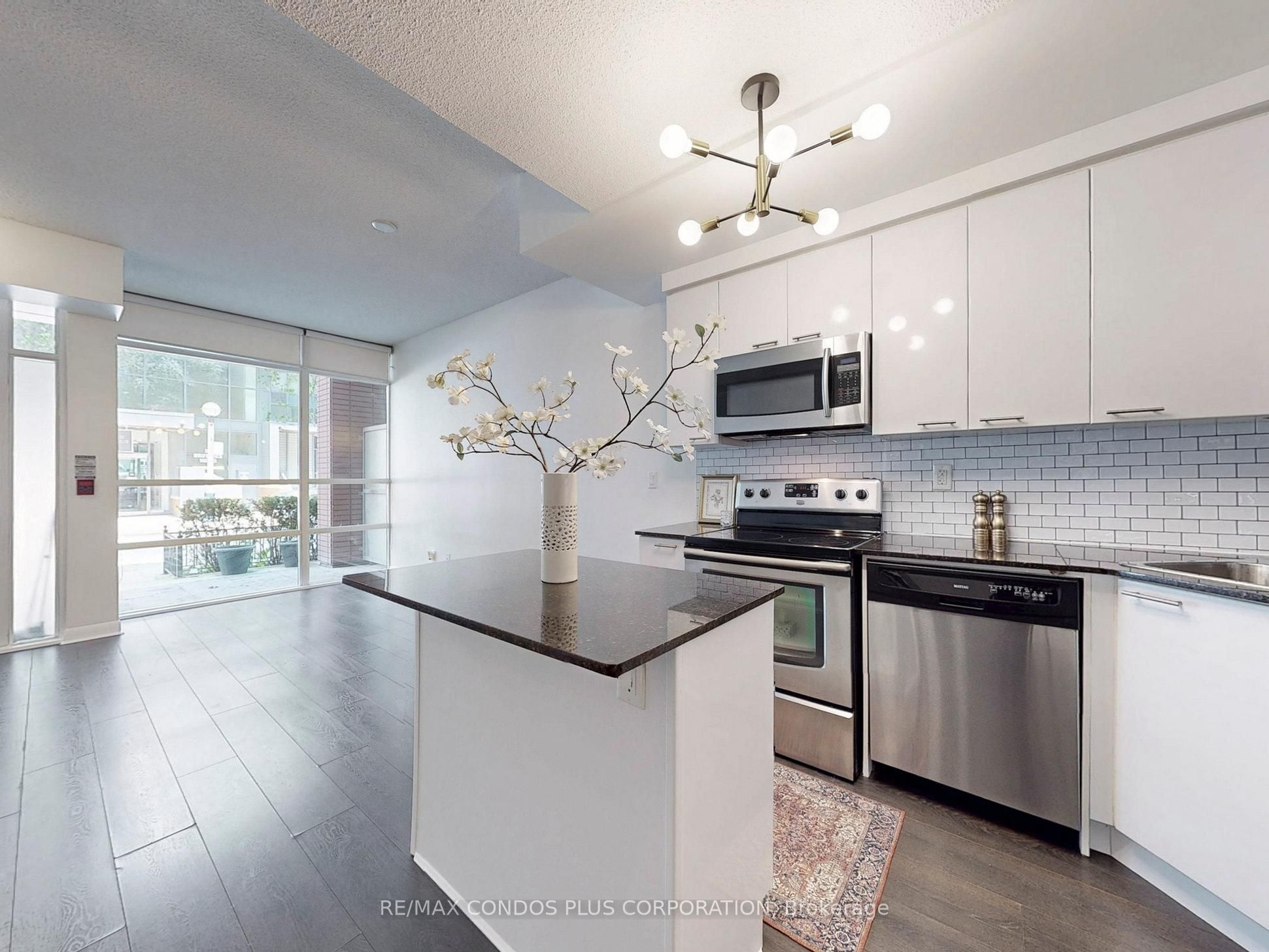 15 Bruyeres Mews 103 Property Photo 17