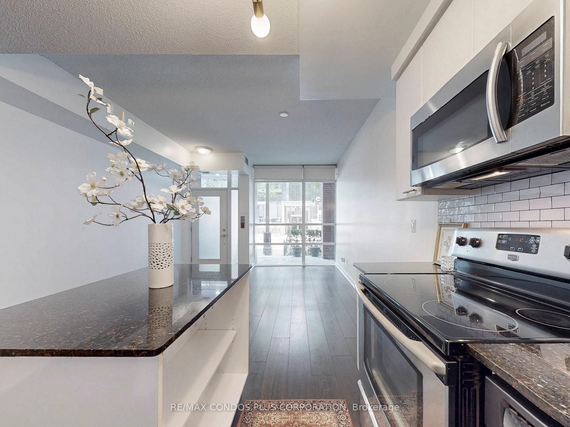 15 Bruyeres Mews 103 Property Photo 18